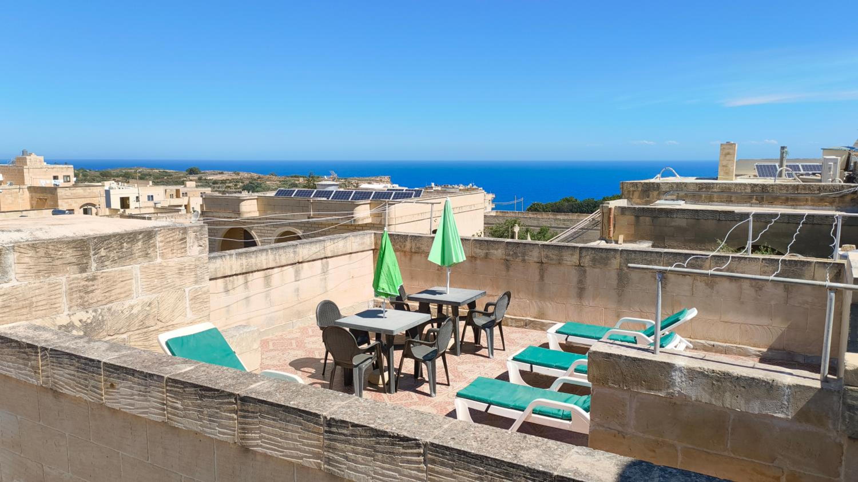 Historic Farmhouse close to San Blass Beach with Courtyard, Kitchen Terrace and Rooftop Pool