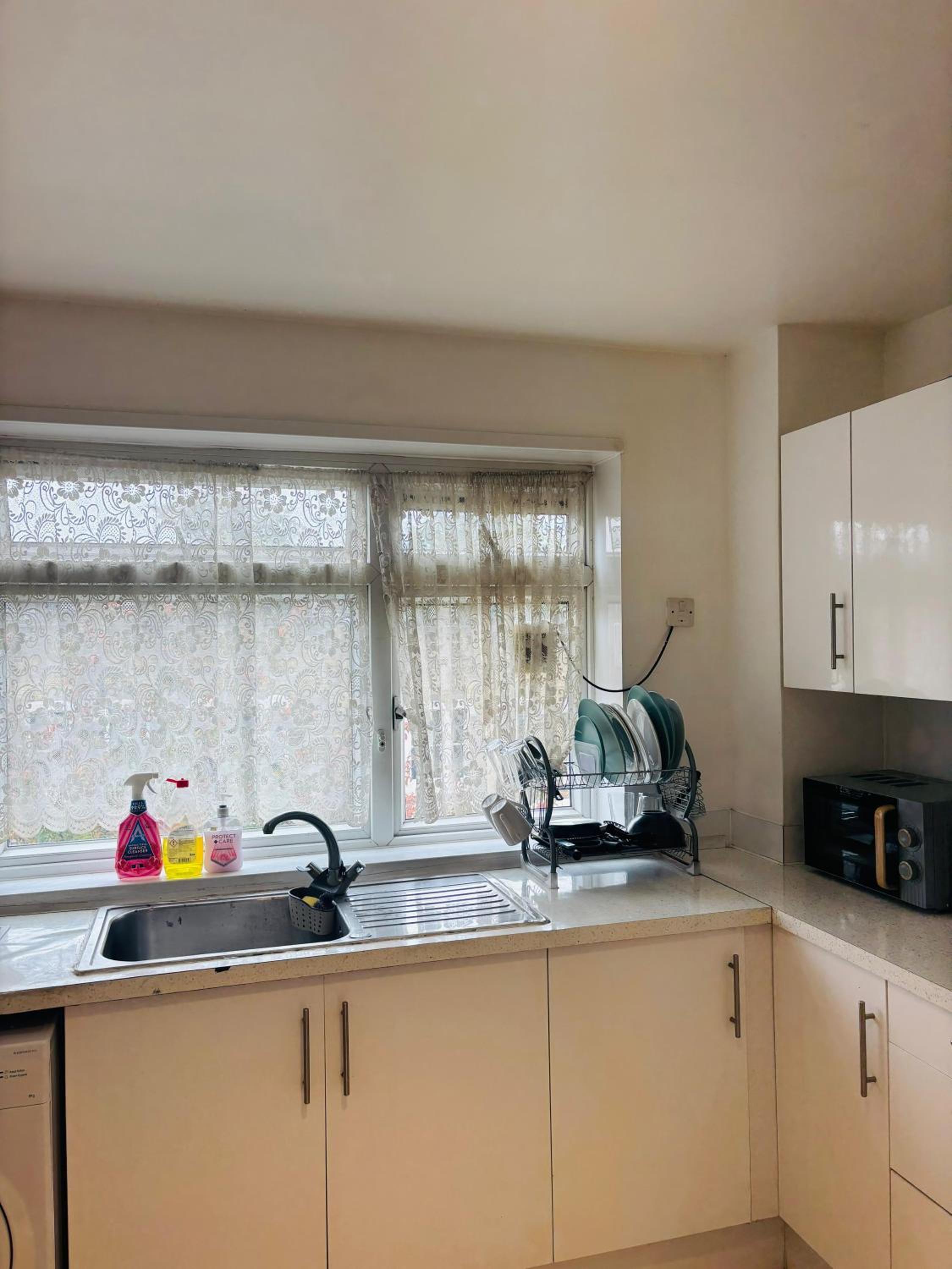 London Economy Stay at 31