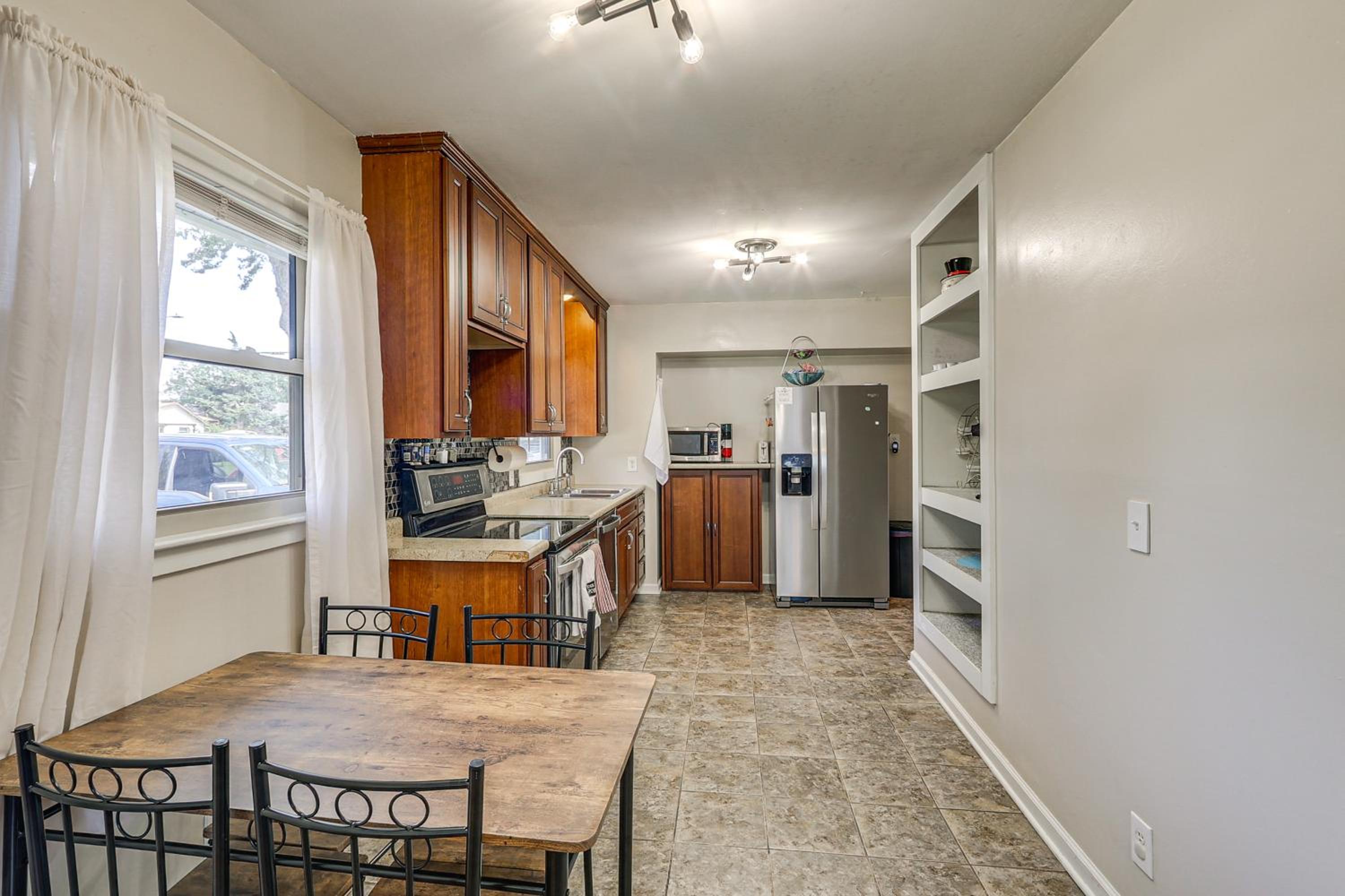 2 Mi to Zoo, Fenced Yard Family Home in Wichita!