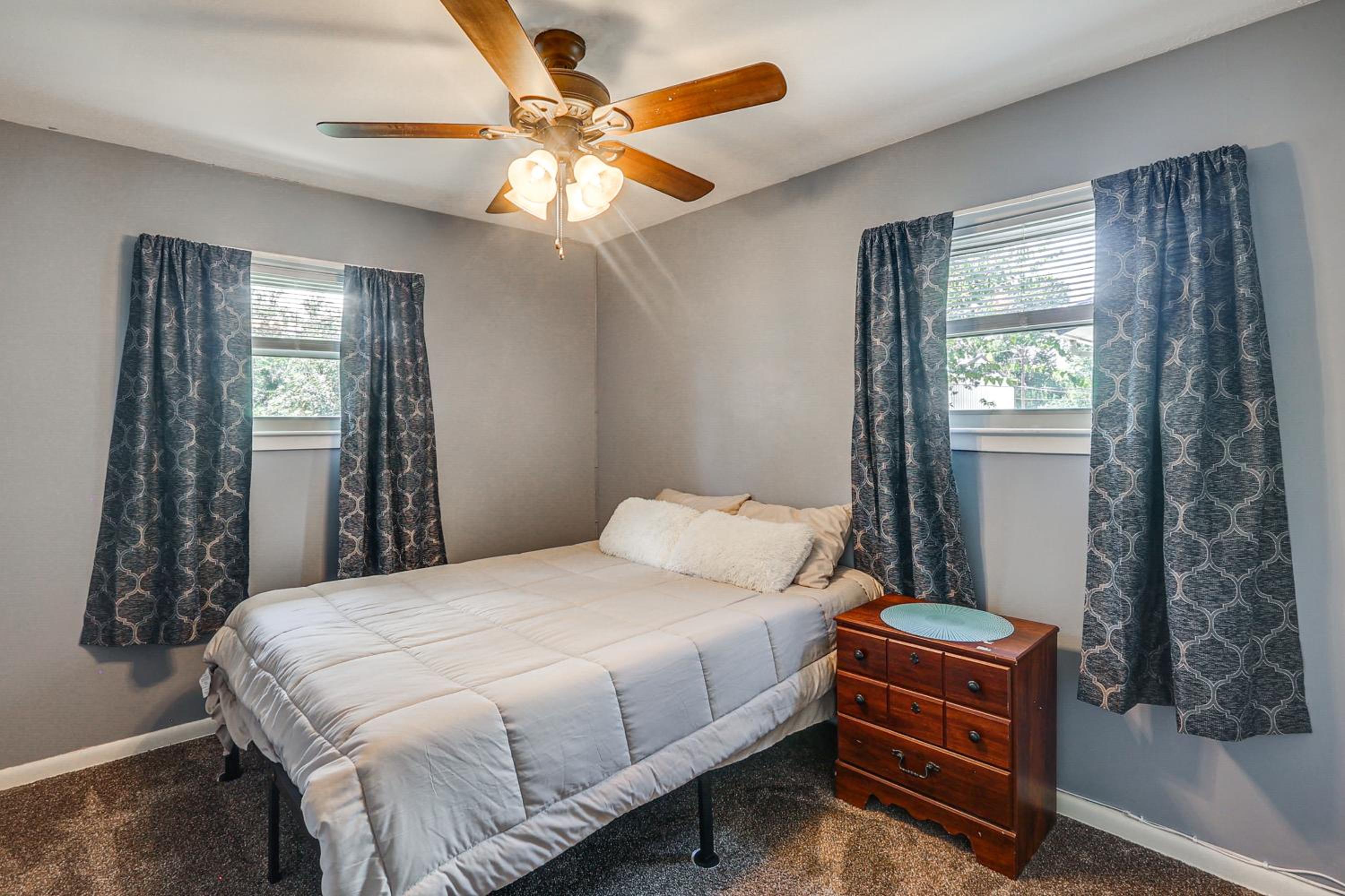 2 Mi to Zoo, Fenced Yard Family Home in Wichita!