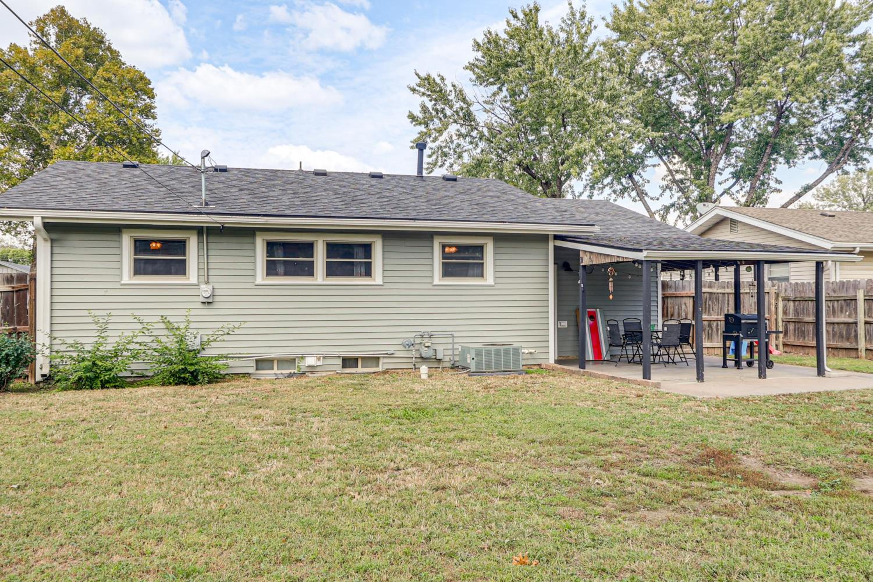 2 Mi to Zoo, Fenced Yard Family Home in Wichita!
