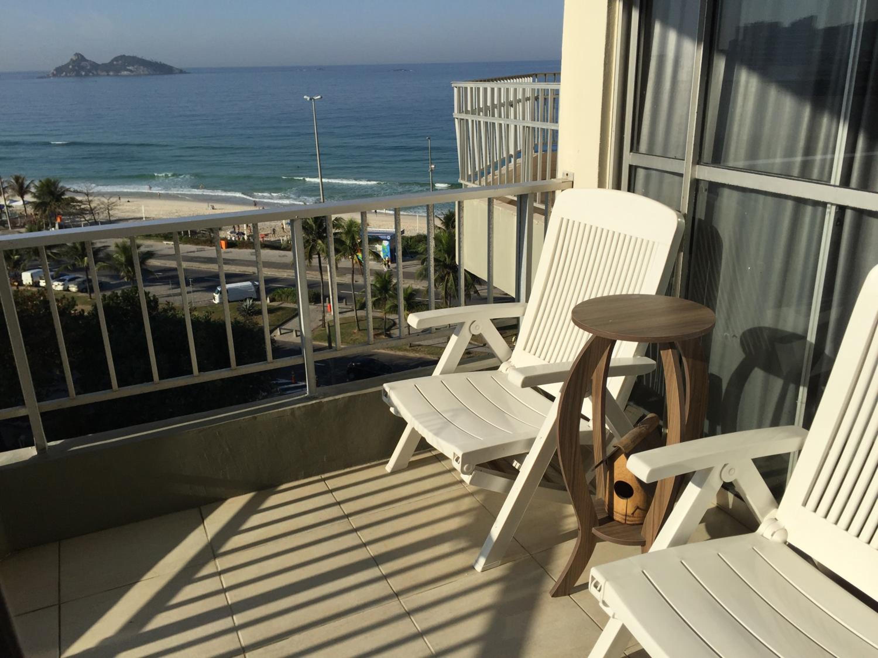 Apto Barra da Tijuca Frente pro Mar