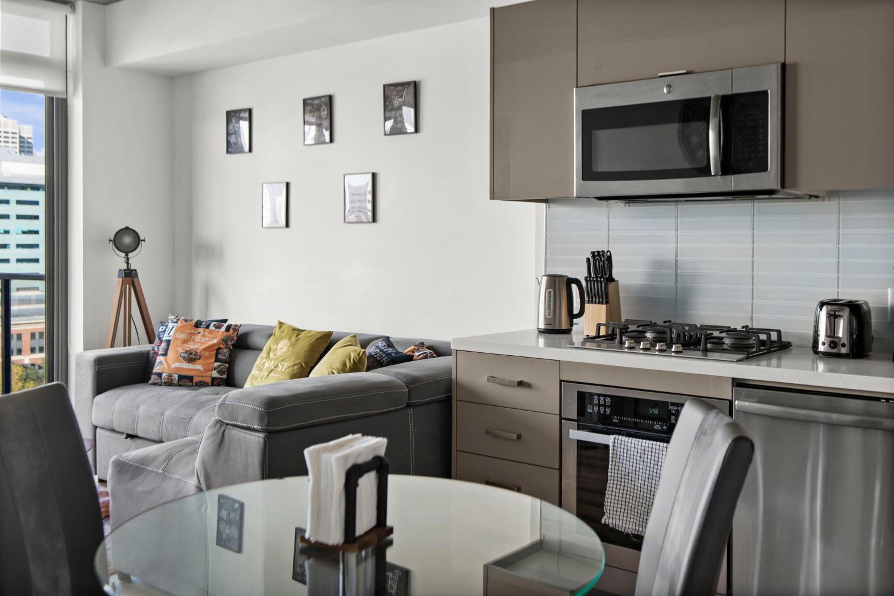 GlobalStay Modern Condos Downtown Calgary