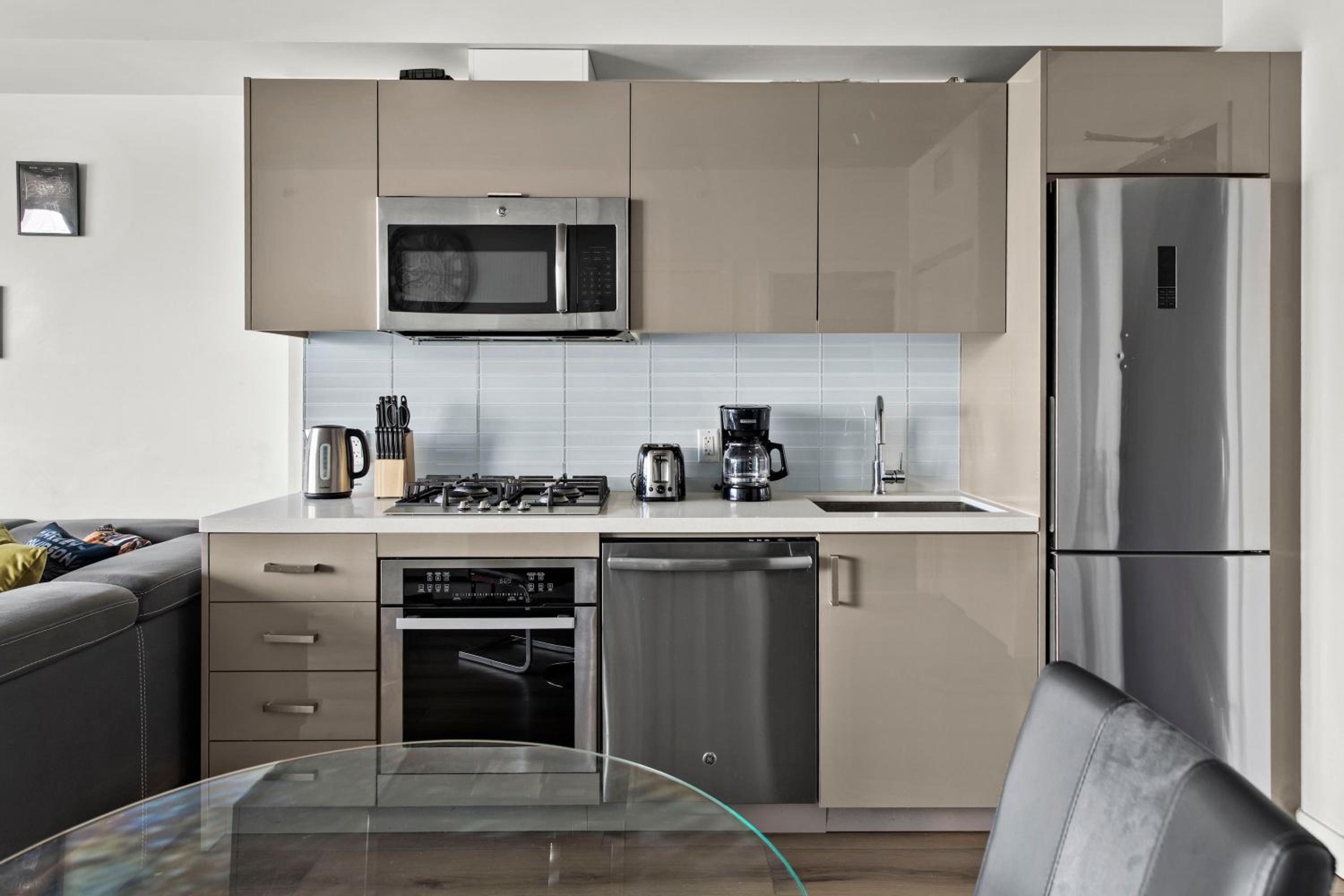 GlobalStay Modern Condos Downtown Calgary