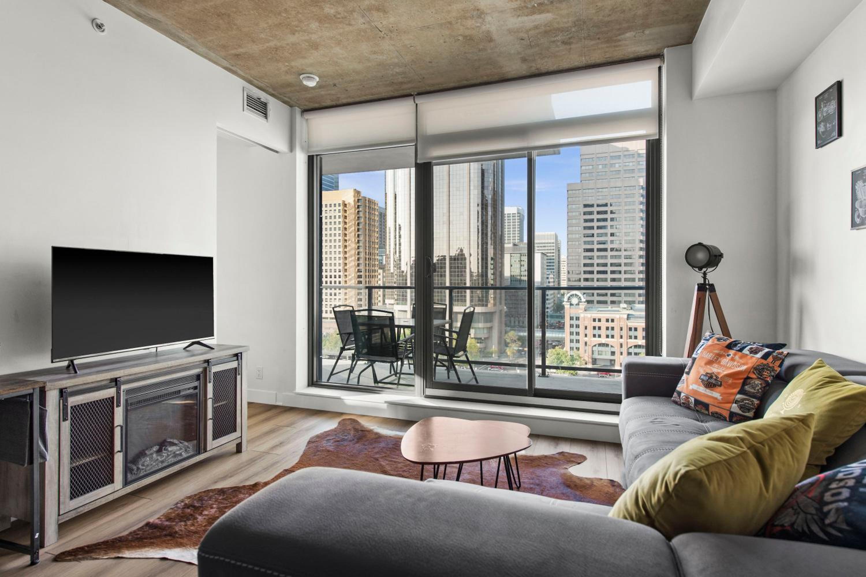 GlobalStay Modern Condos Downtown Calgary