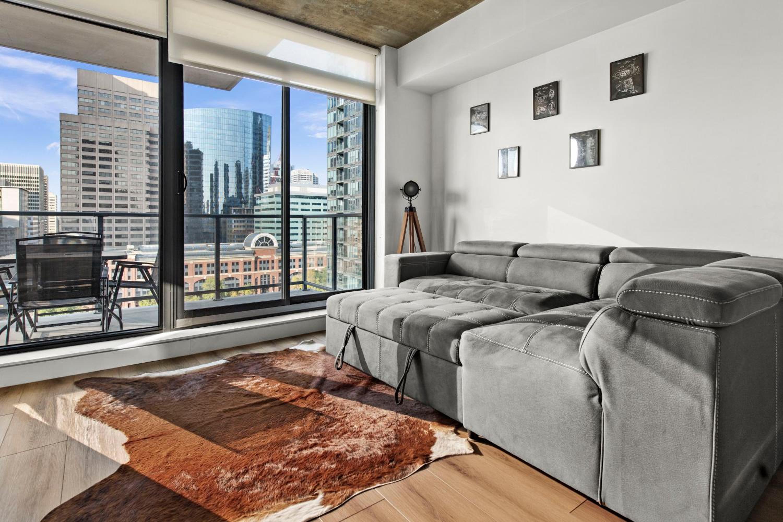 GlobalStay Modern Condos Downtown Calgary