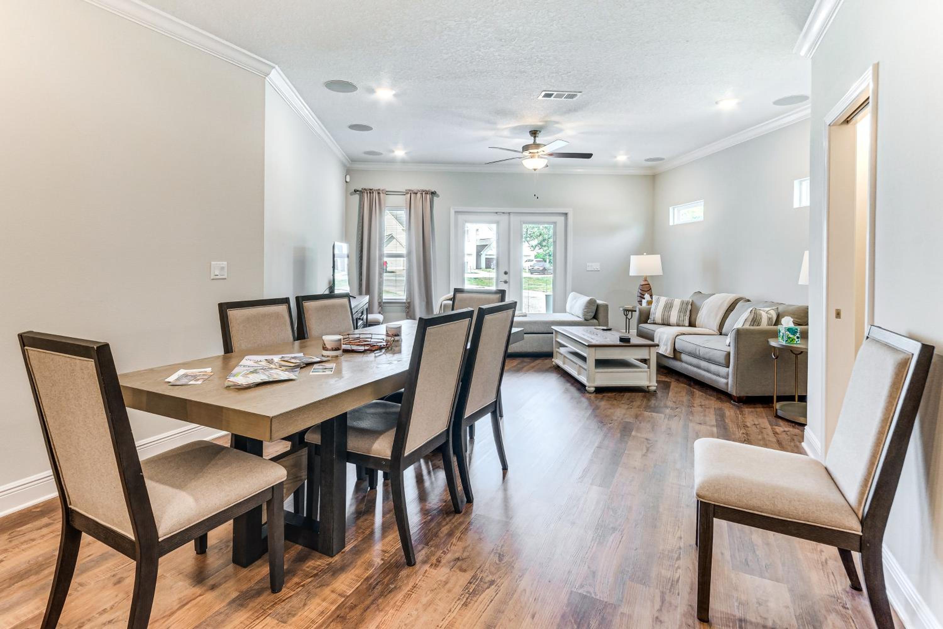 Community Pool and Beach Area Navarre Townhome