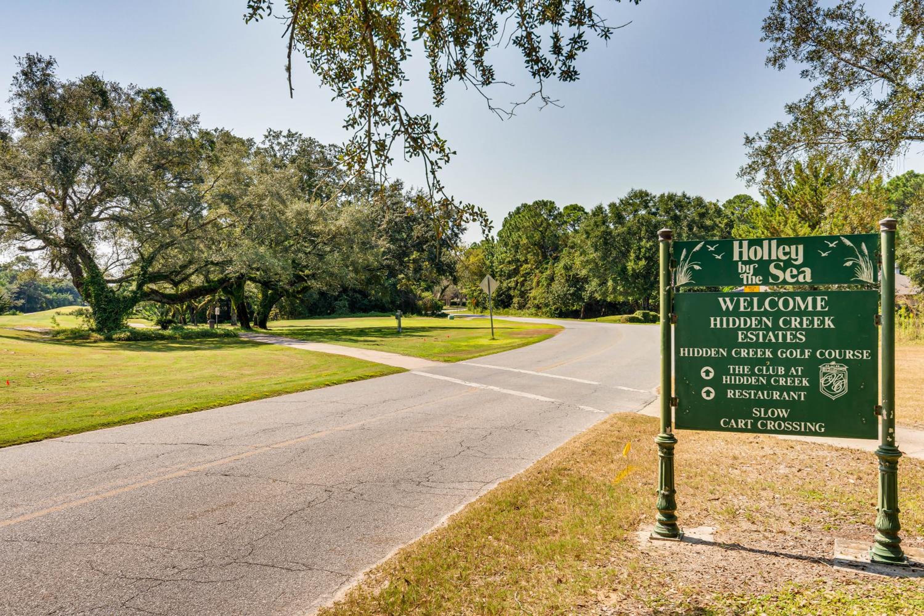 Community Pool and Beach Area Navarre Townhome