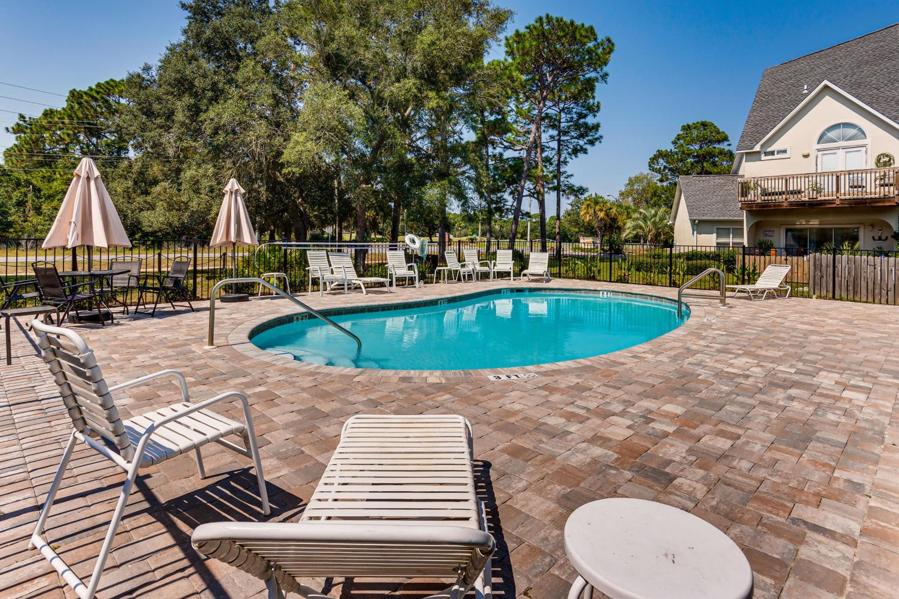 Community Pool and Beach Area Navarre Townhome