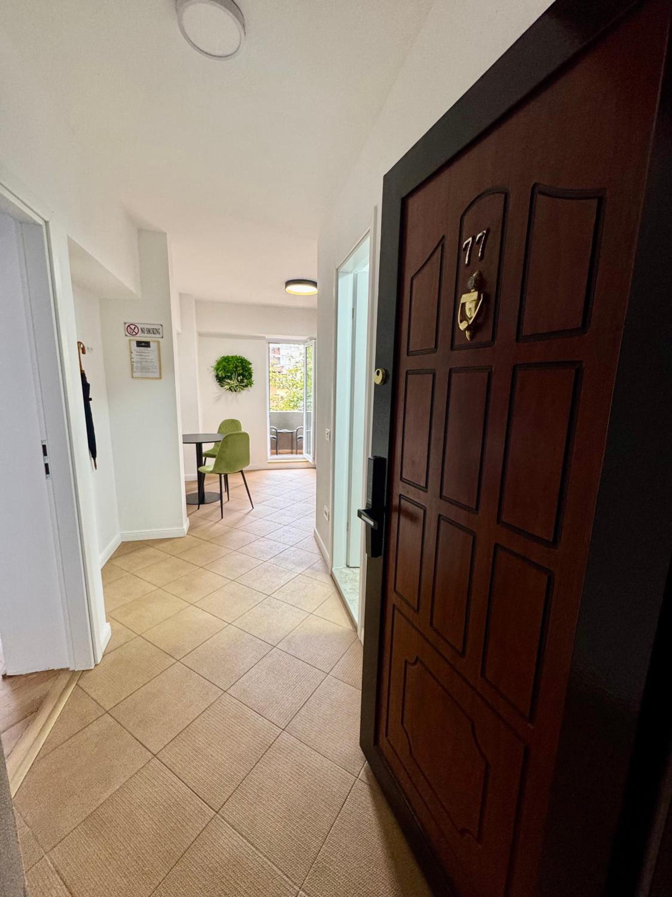 Metropole Apartments Signature