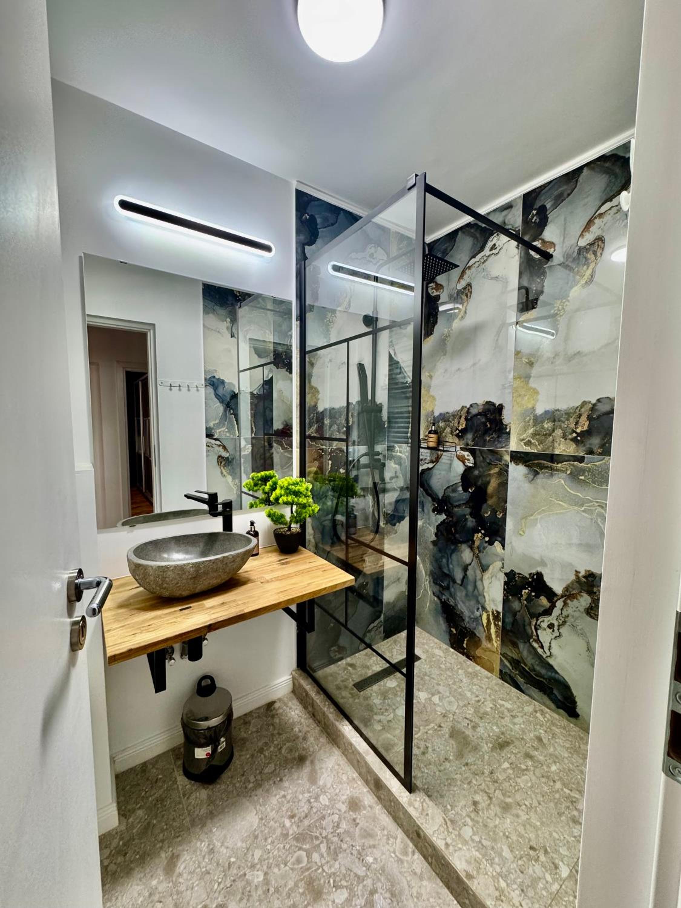 Metropole Apartments Signature