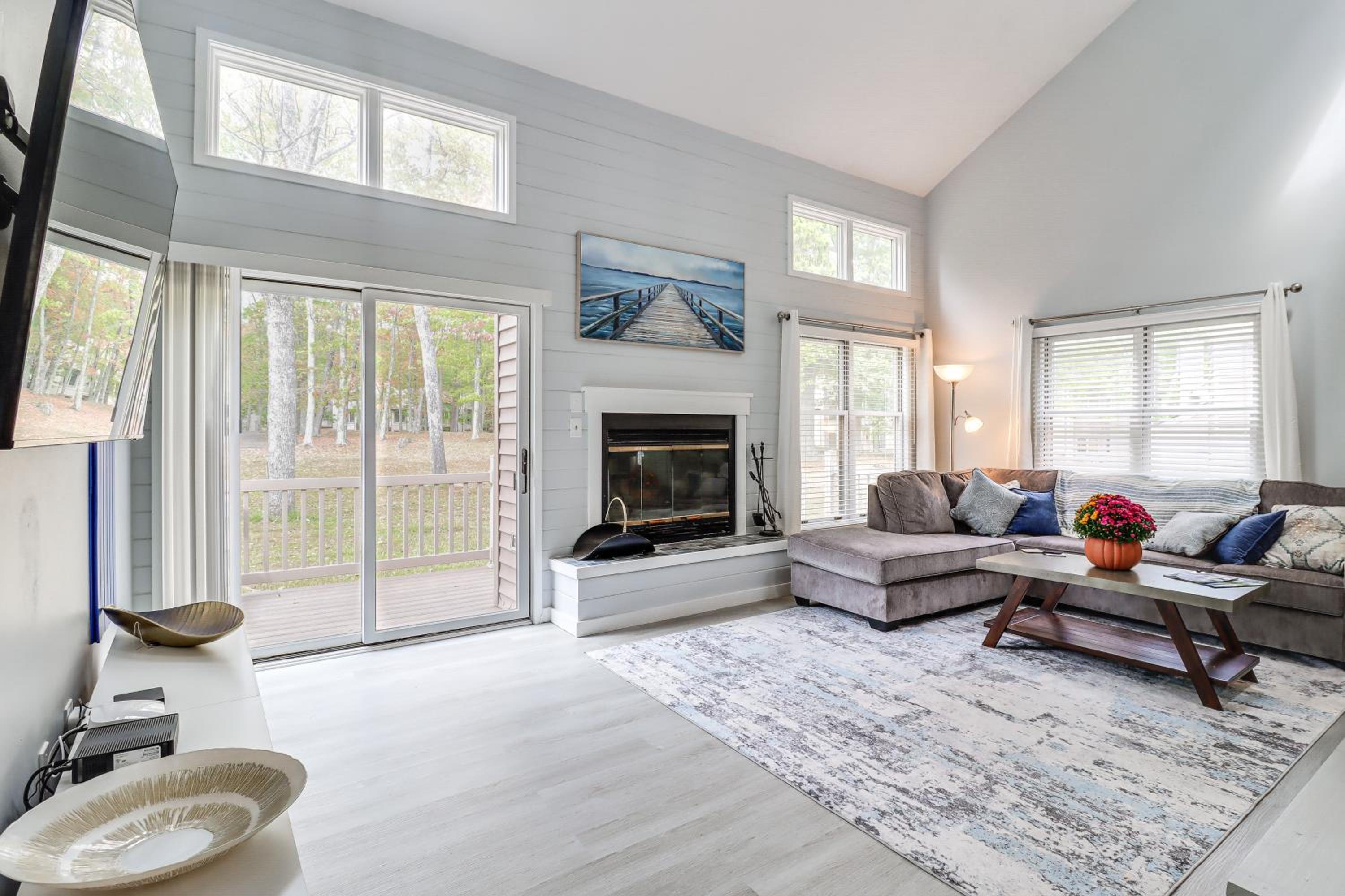 Family Gem with Deck Across From Shawnee Mountain!