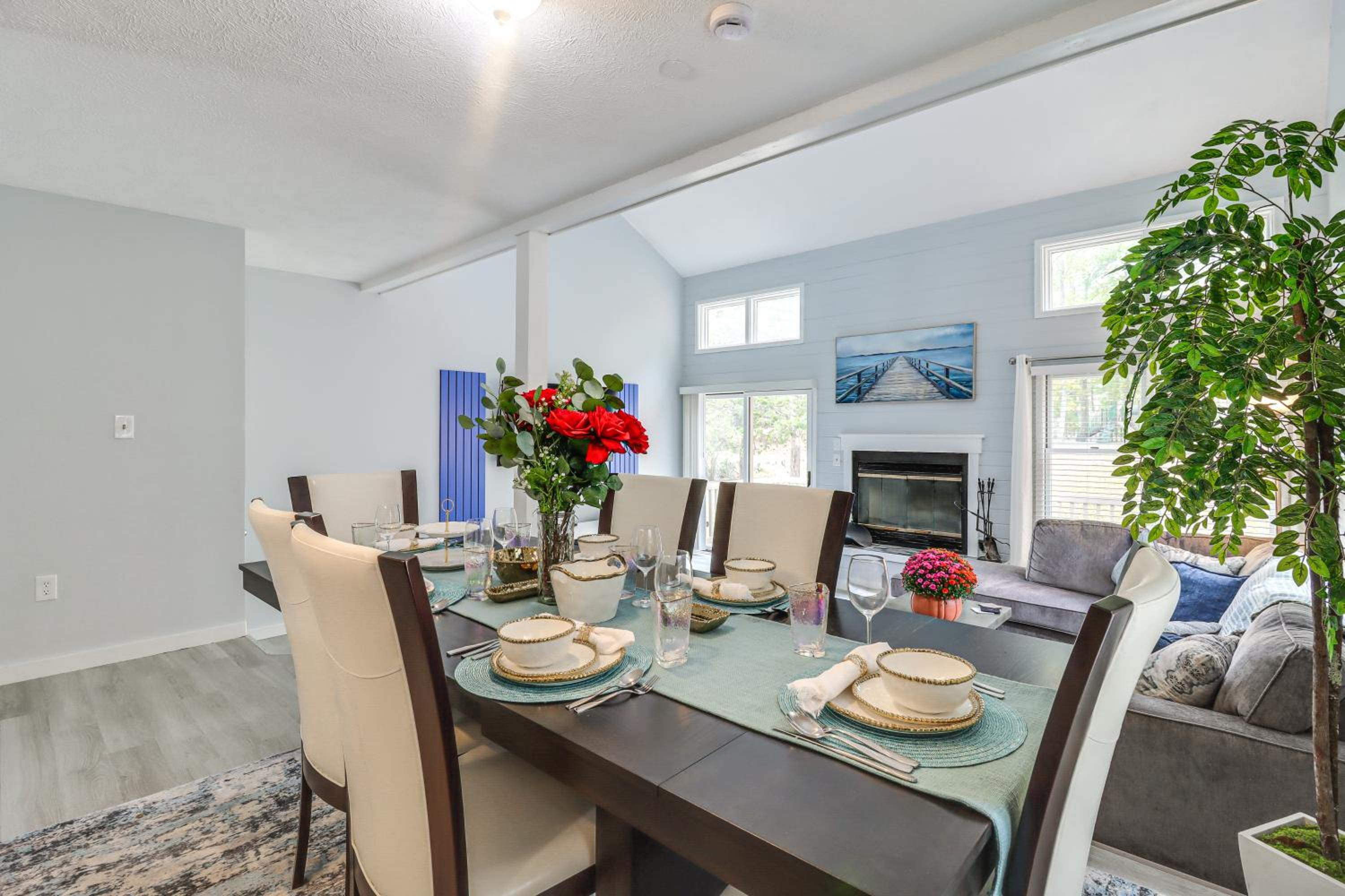 Family Gem with Deck Across From Shawnee Mountain!