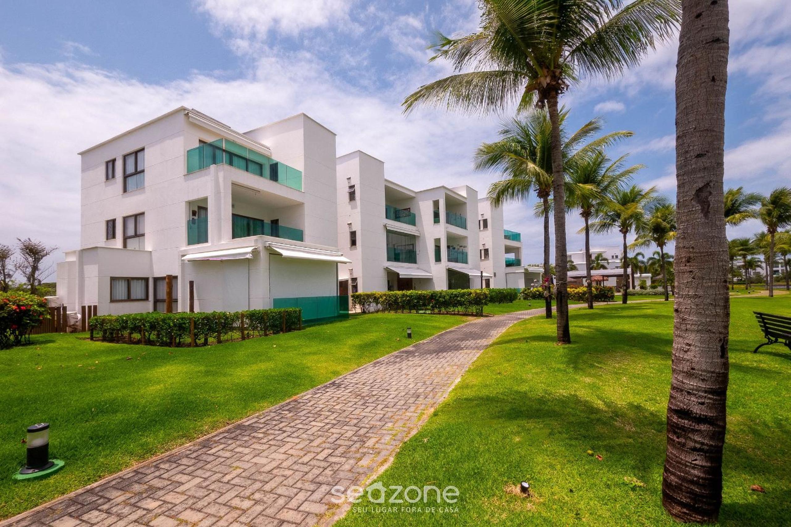Apartment with Lake View in Praia do Forte IPF0201
