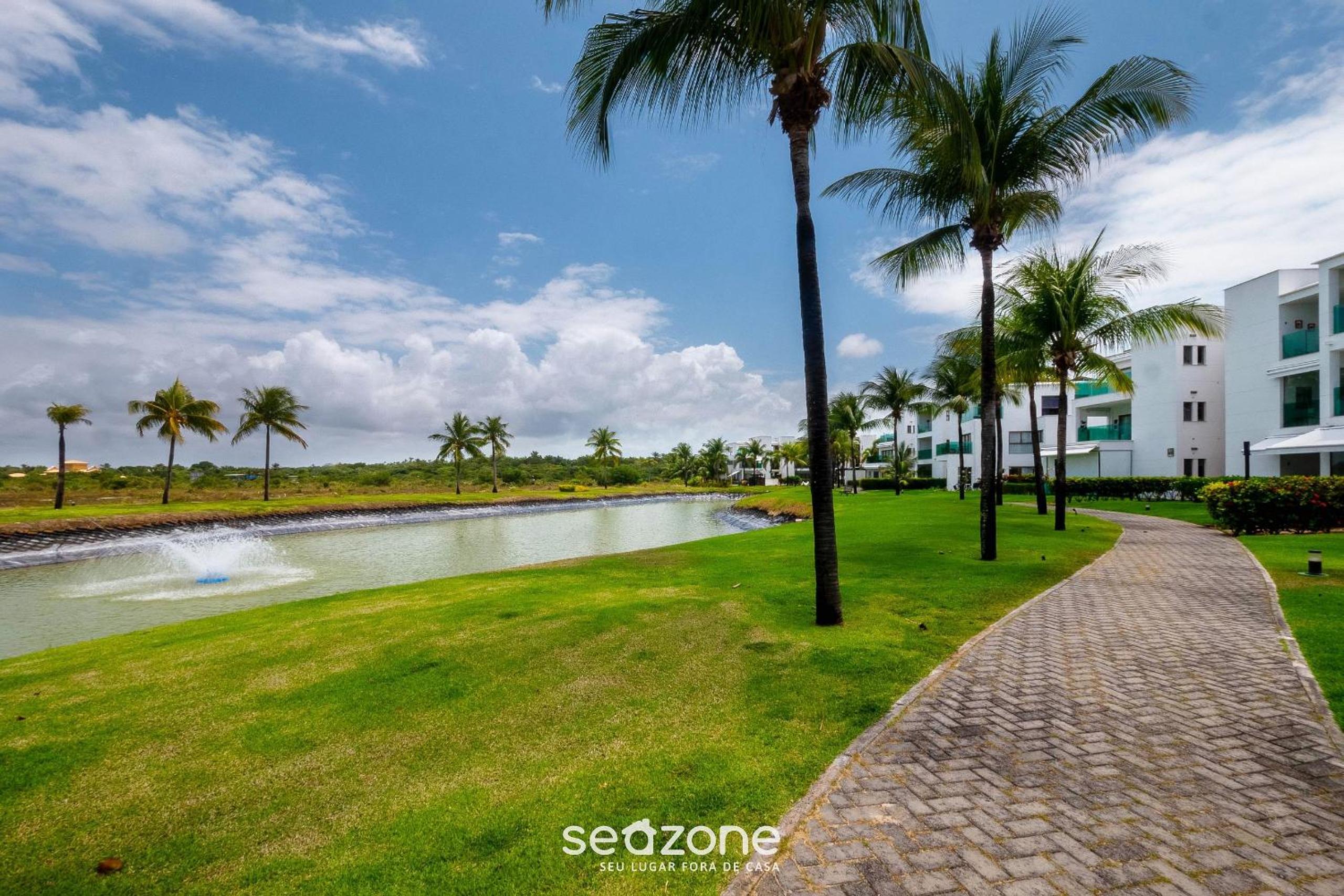 Apartment with Lake View in Praia do Forte IPF0201
