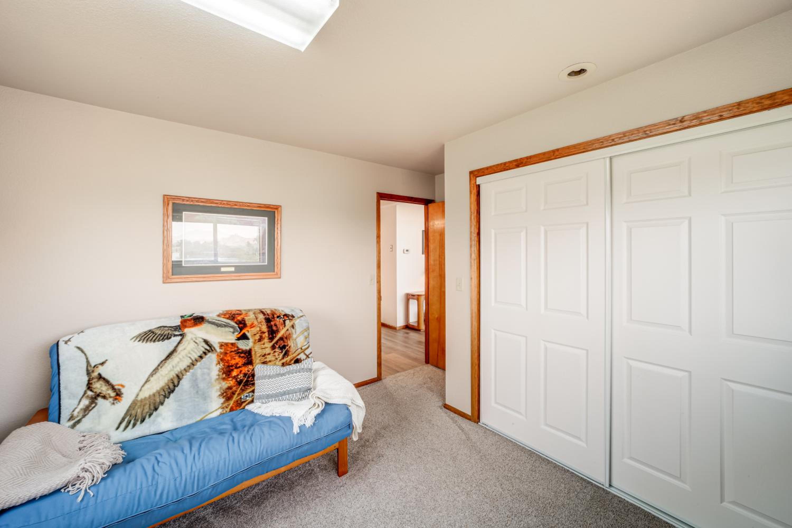 Stunning A-Frame Home with Views, 10 Mi to Okanogan!