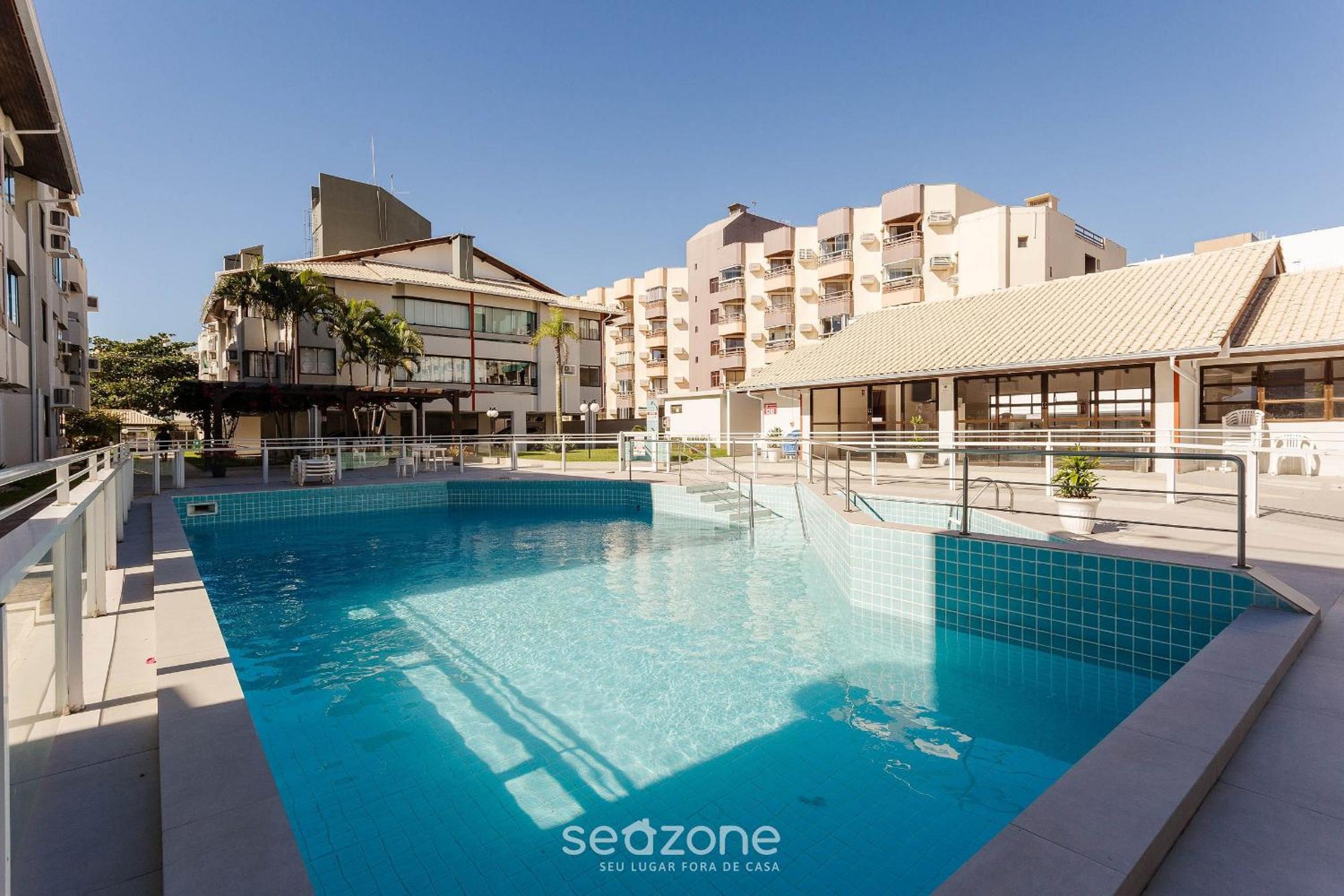 Well-located condominium, 100 m from the beach - CSC