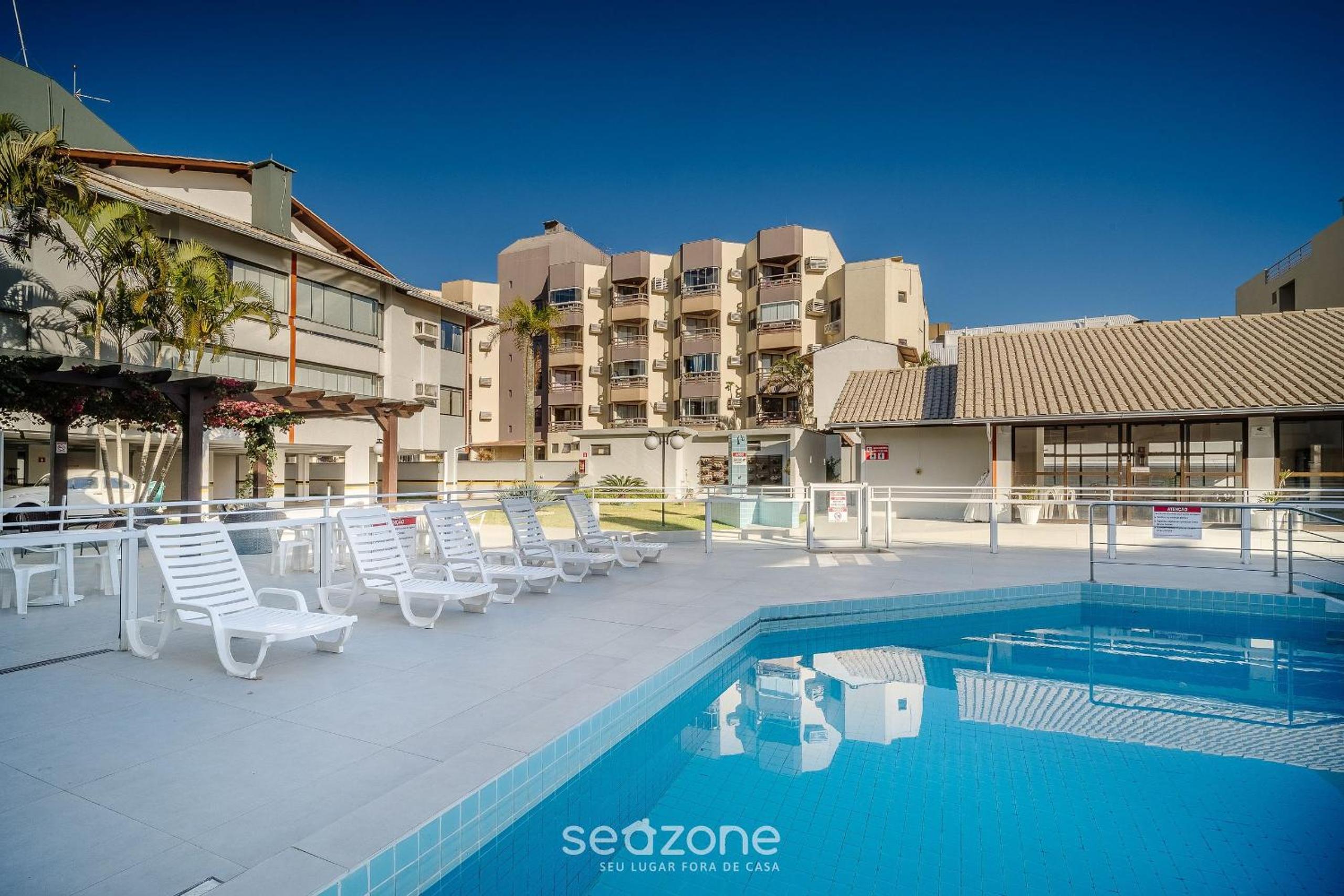 Well-located condominium, 100 m from the beach - CSC