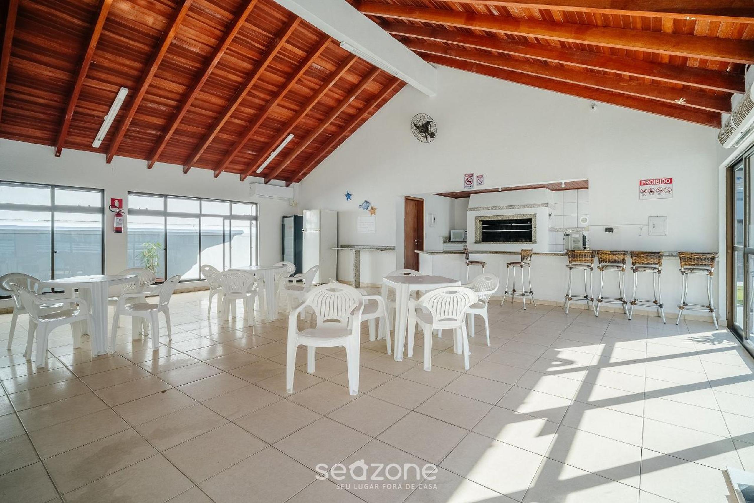 Well-located condominium, 100 m from the beach - CSC