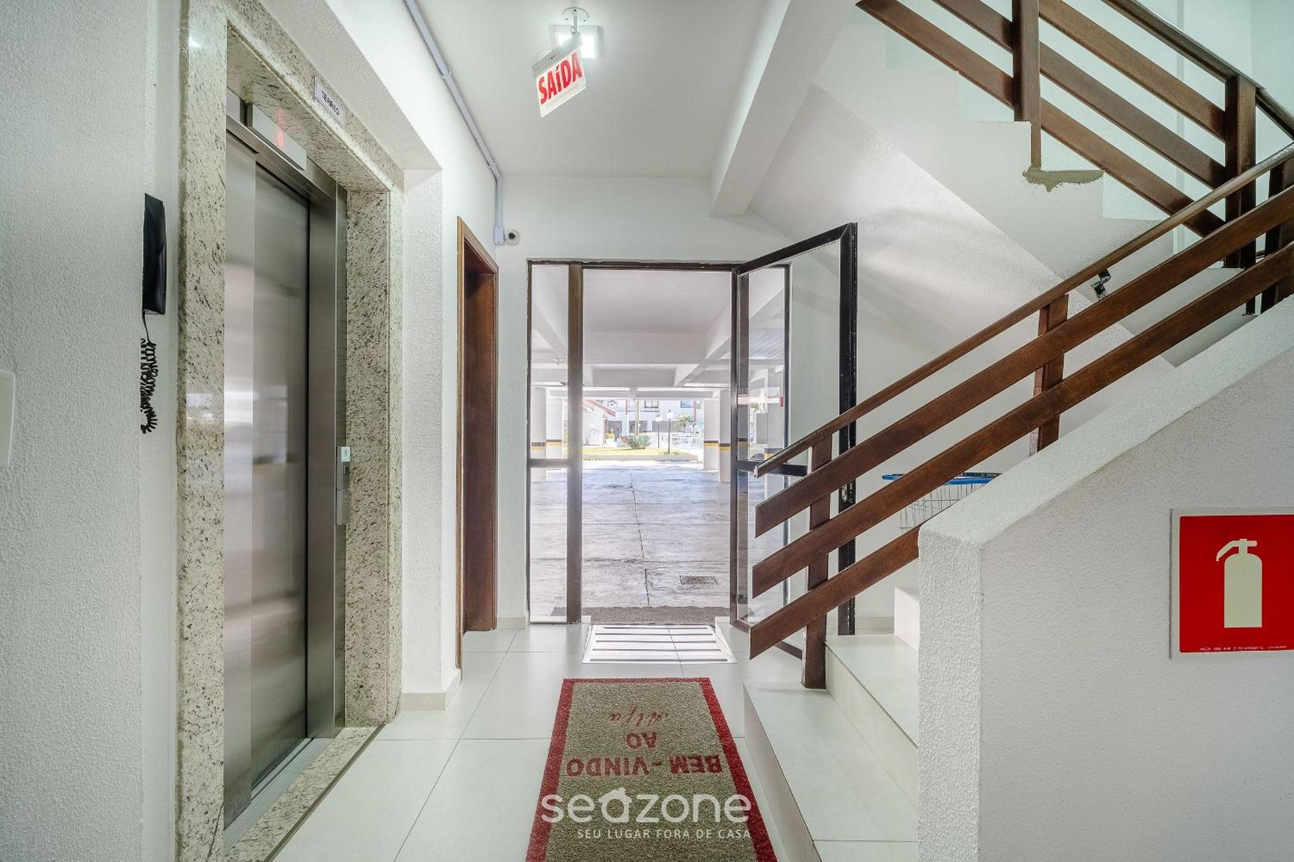 Well-located condominium, 100 m from the beach - CSC