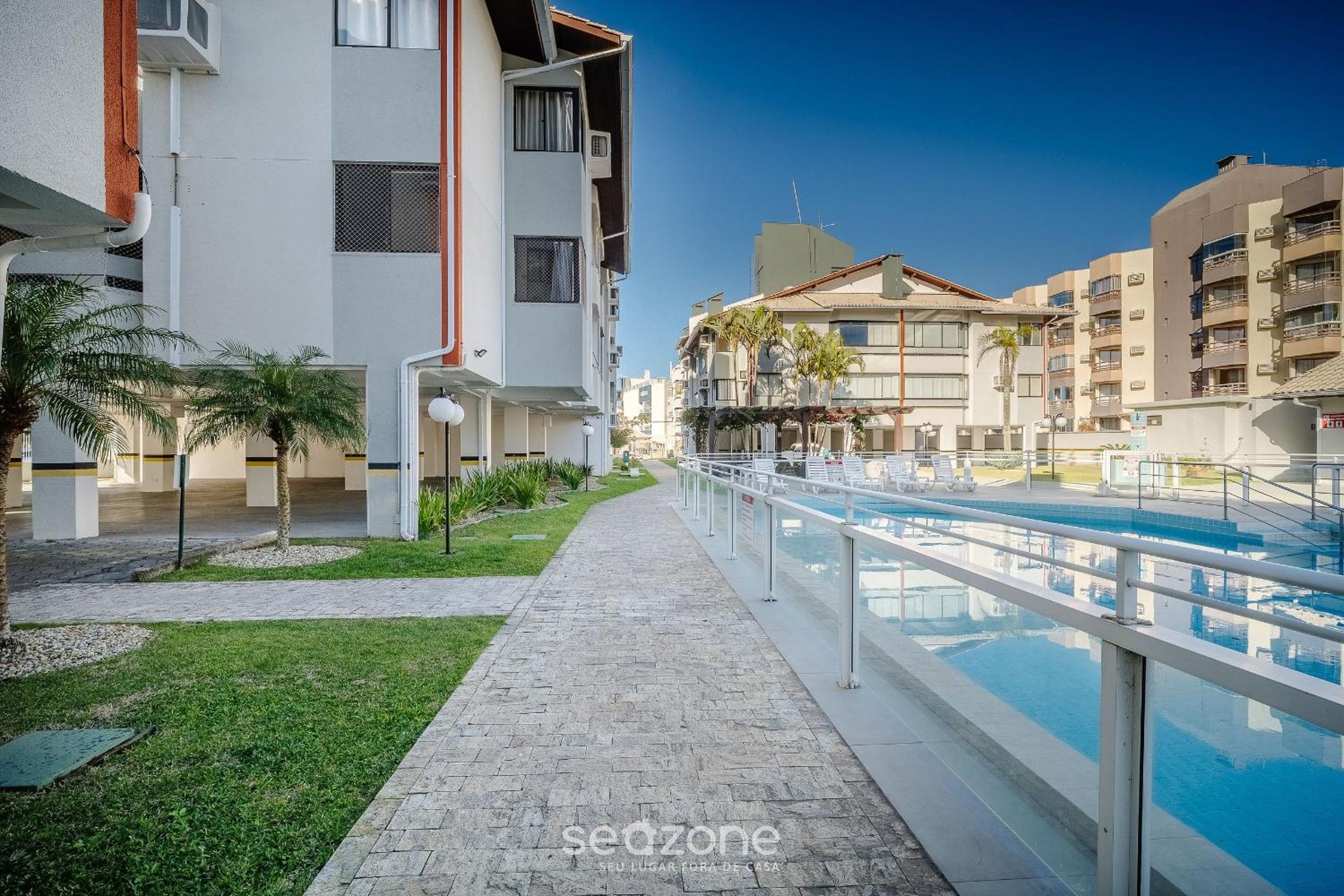 Well-located condominium, 100 m from the beach - CSC