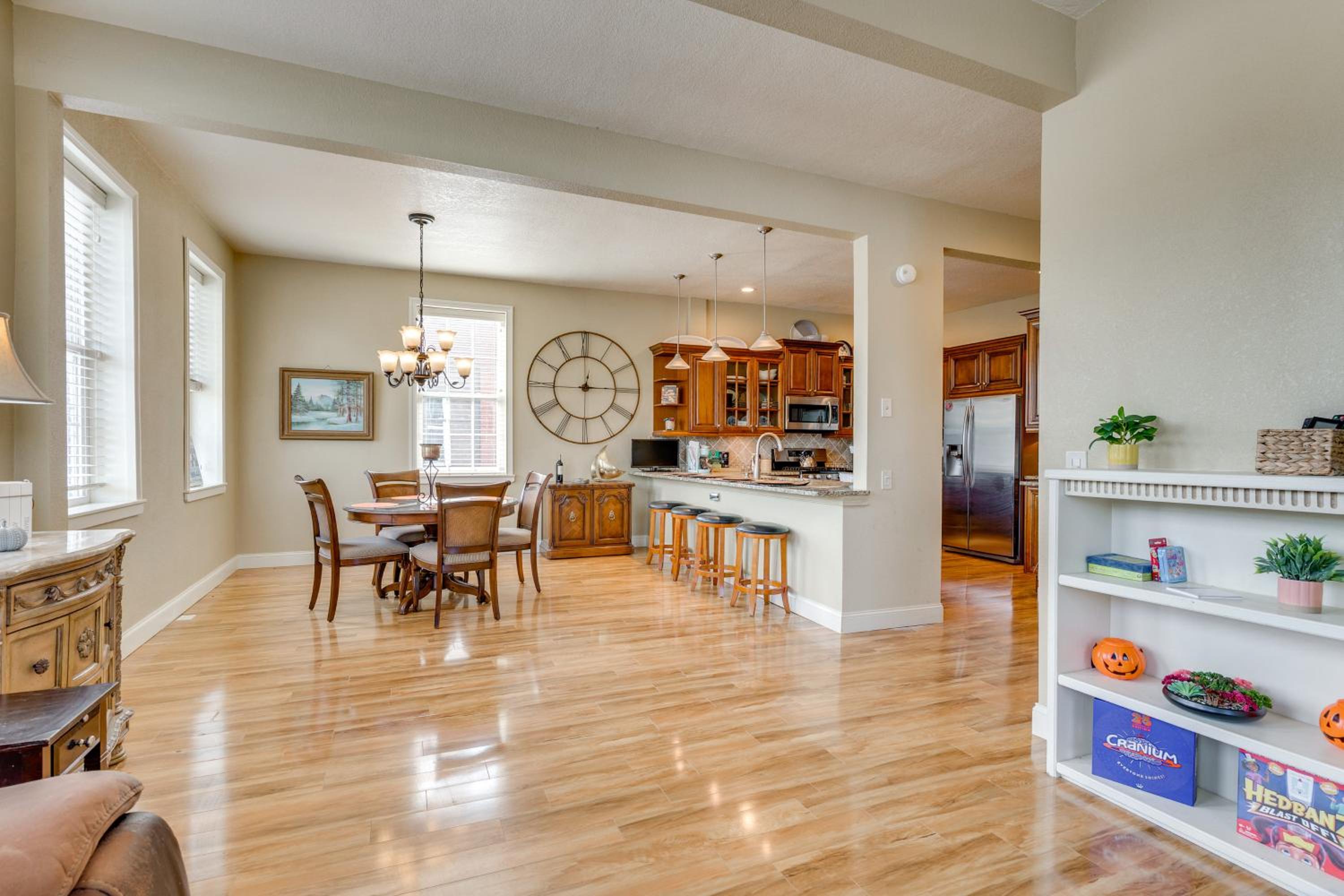 Explore Historic Dtwn! Walkable Loft in Murphy