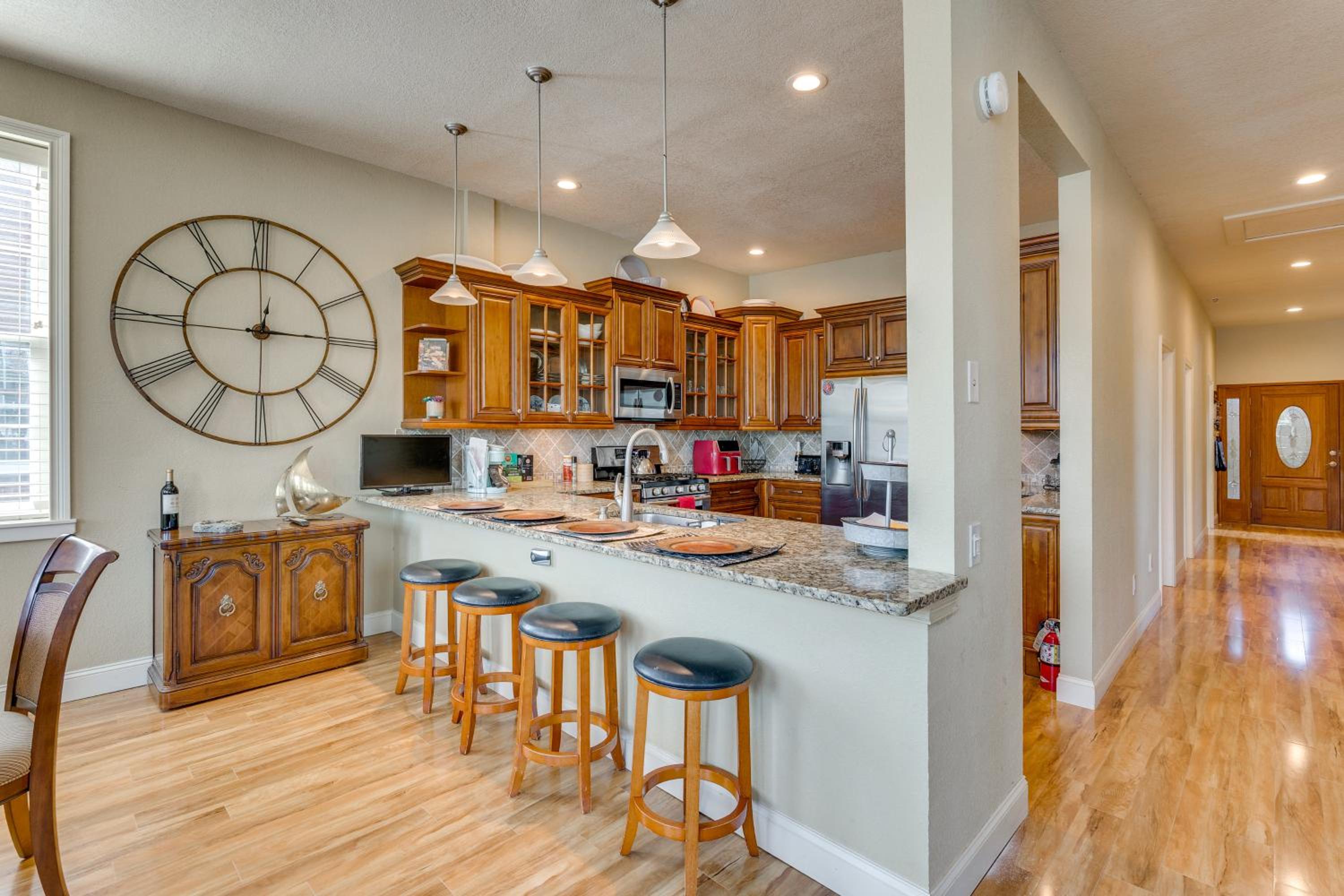 Explore Historic Dtwn! Walkable Loft in Murphy