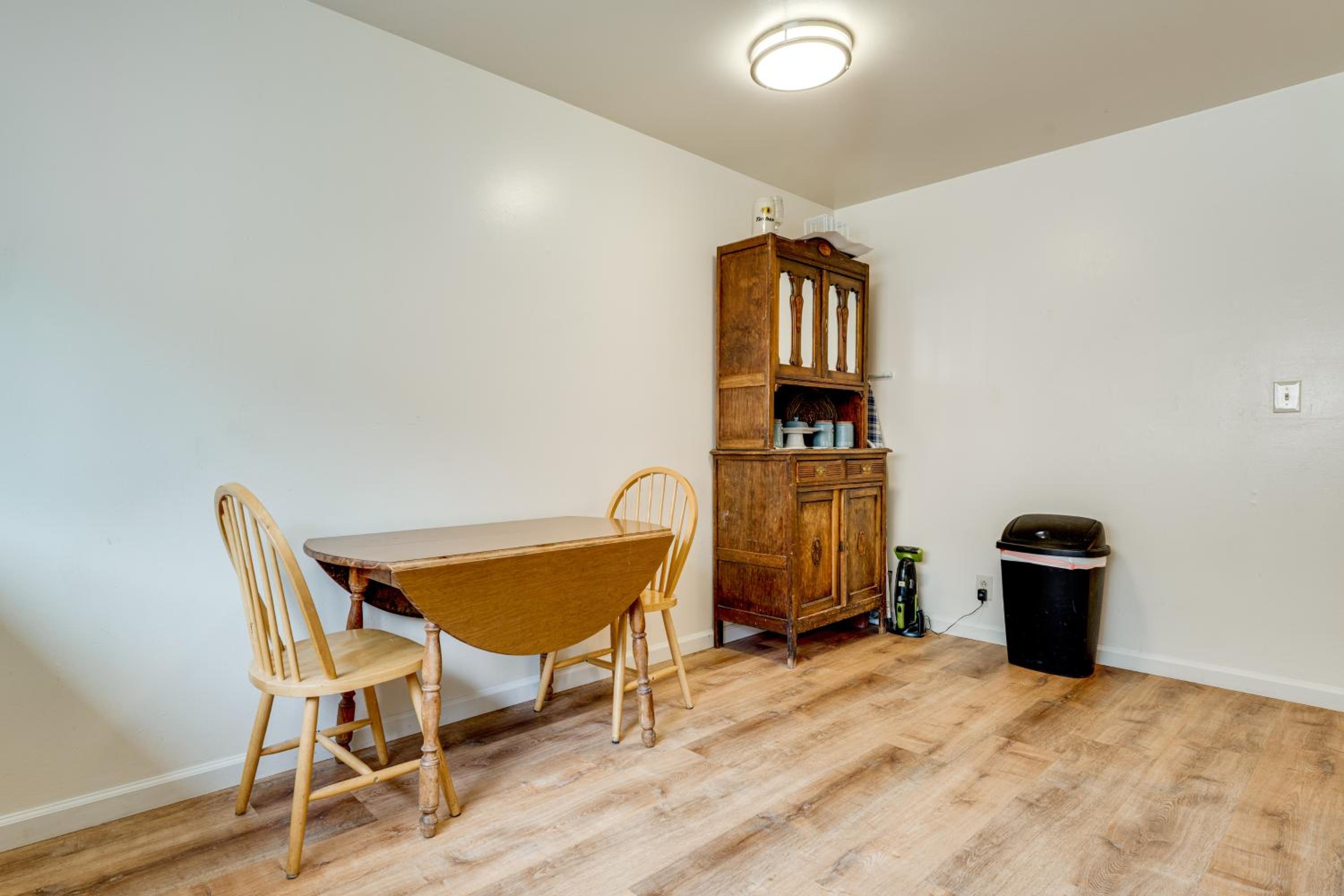 2 Mi to Dtwn Reno and UNR City-View Townhome!