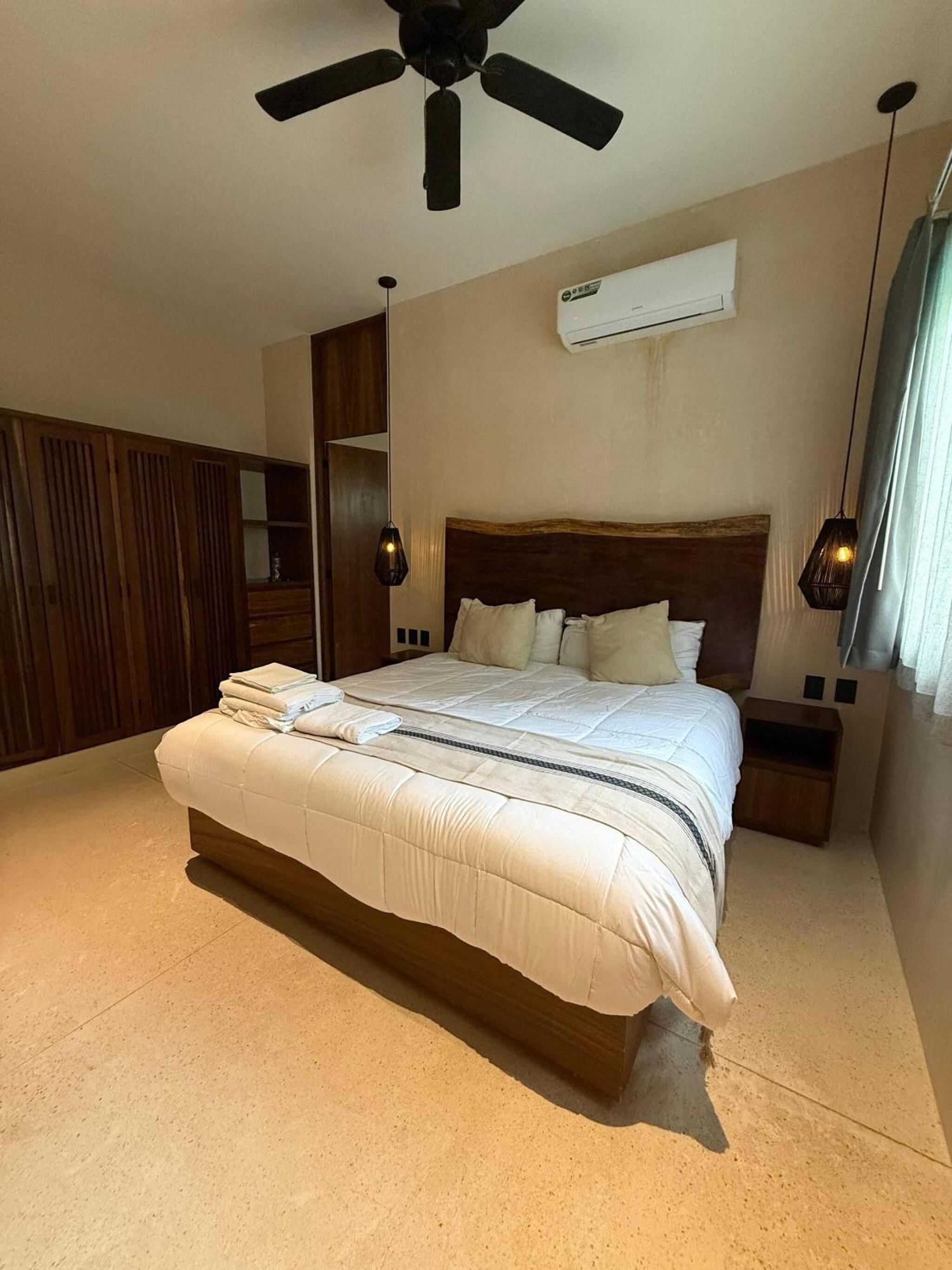 Great 3 bedroom apartment and private pool
