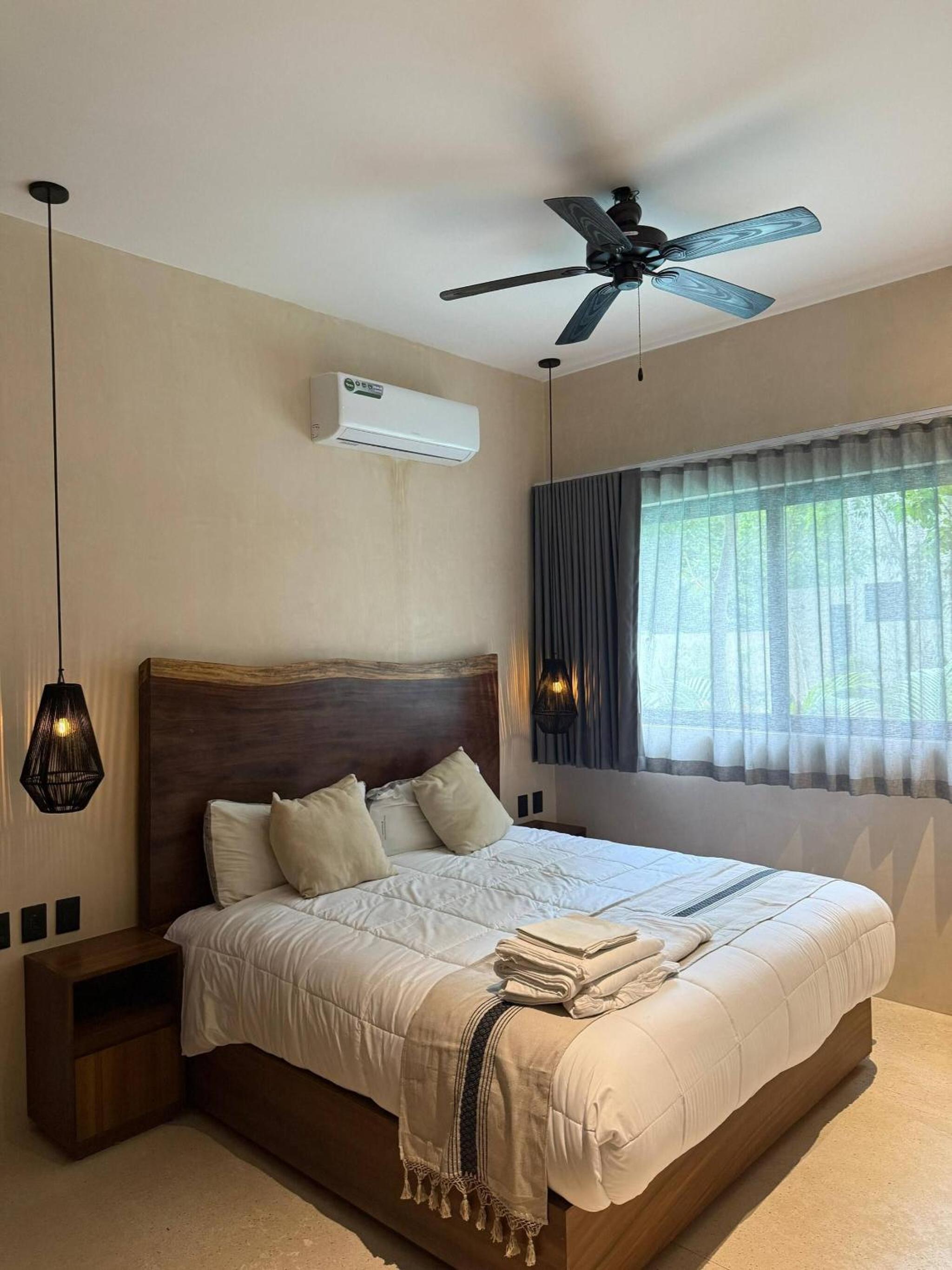 Great 3 bedroom apartment and private pool