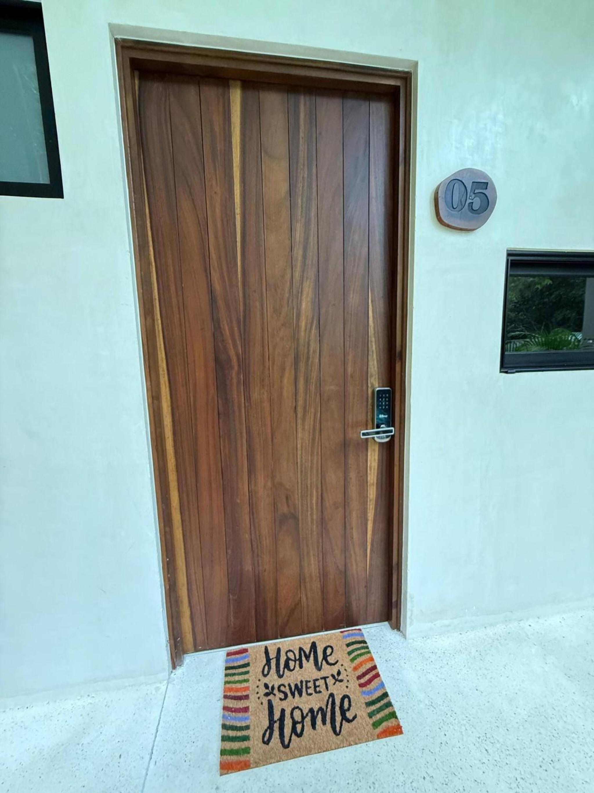 Great 3 bedroom apartment and private pool