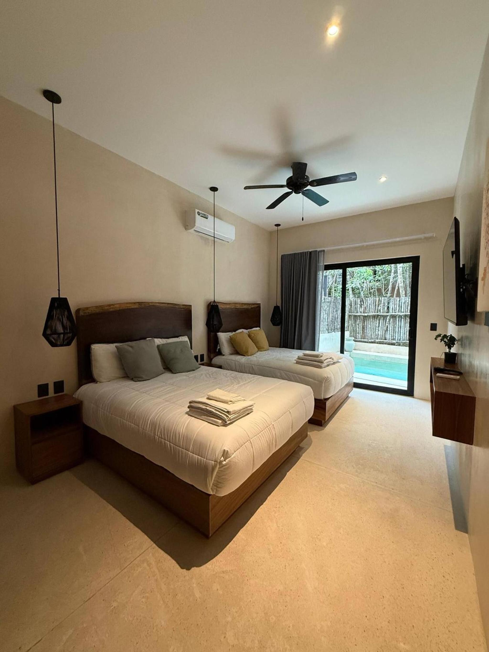Great 3 bedroom apartment and private pool