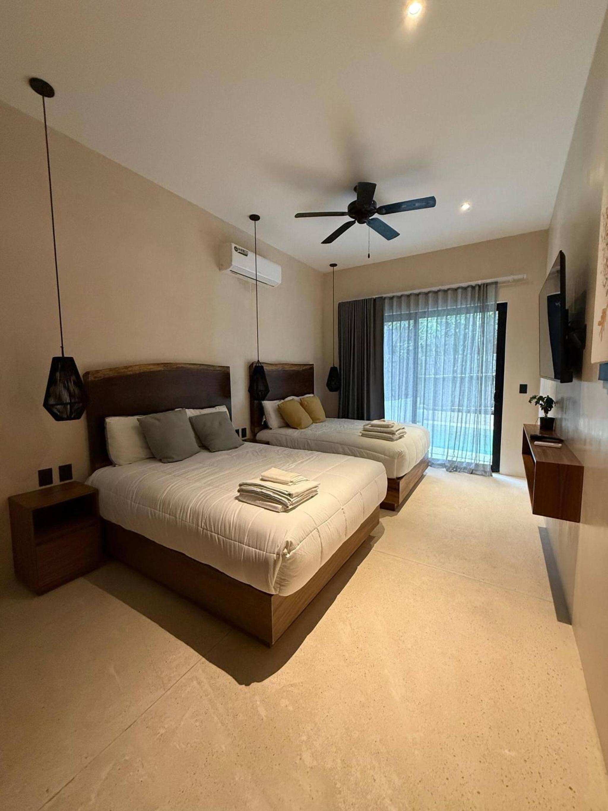 Great 3 bedroom apartment and private pool