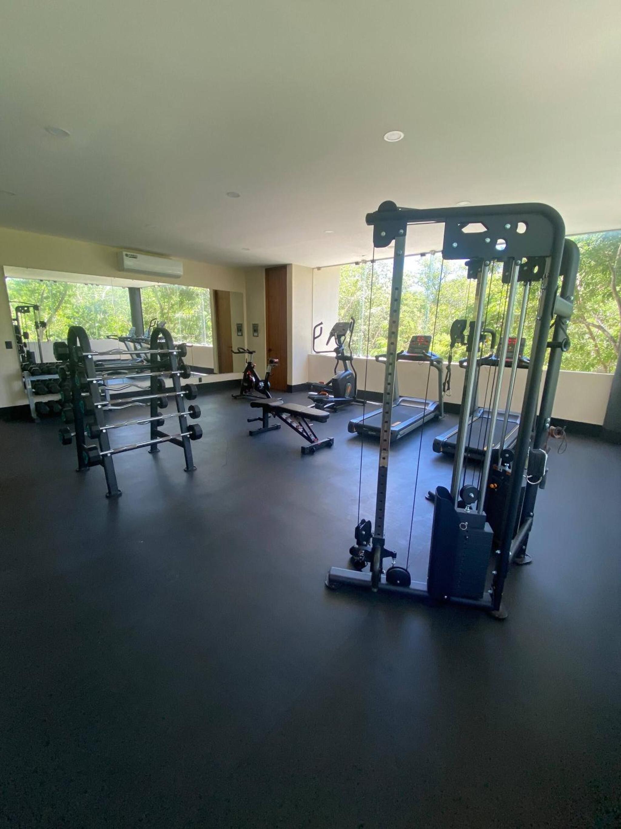 Great 3 bedroom apartment and private pool