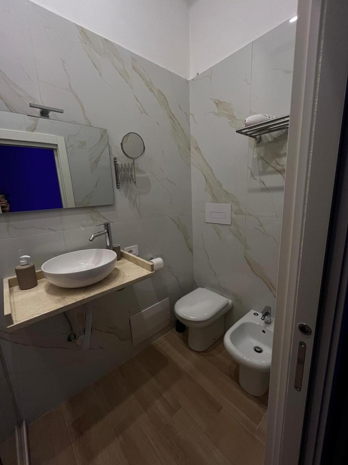 Luxury Suites Glory Tower