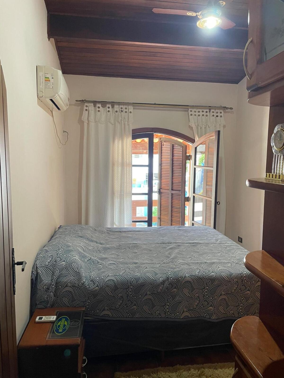 Casa em São Sebastião refúgio do pontal