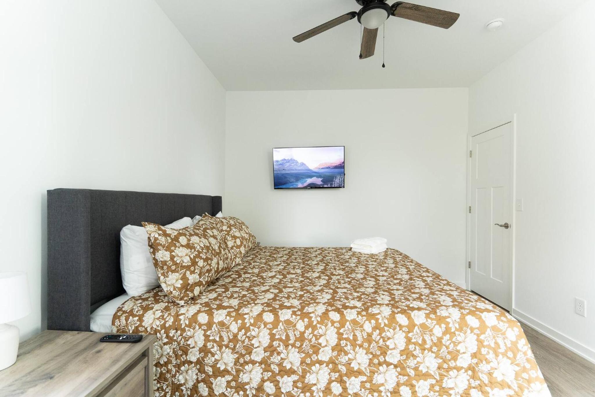 3 Bed 2 Bath by Fairgrounds
