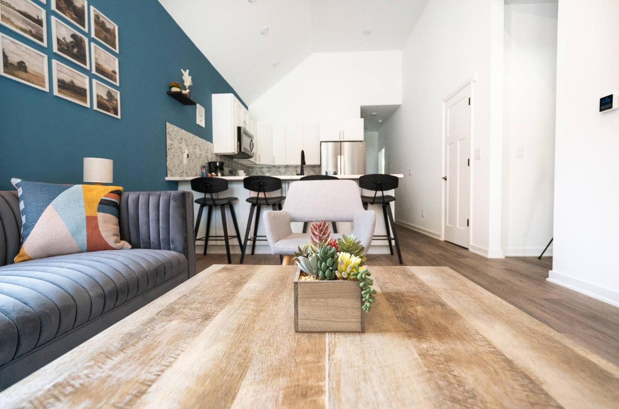 3 Bed 2 Bath by Fairgrounds