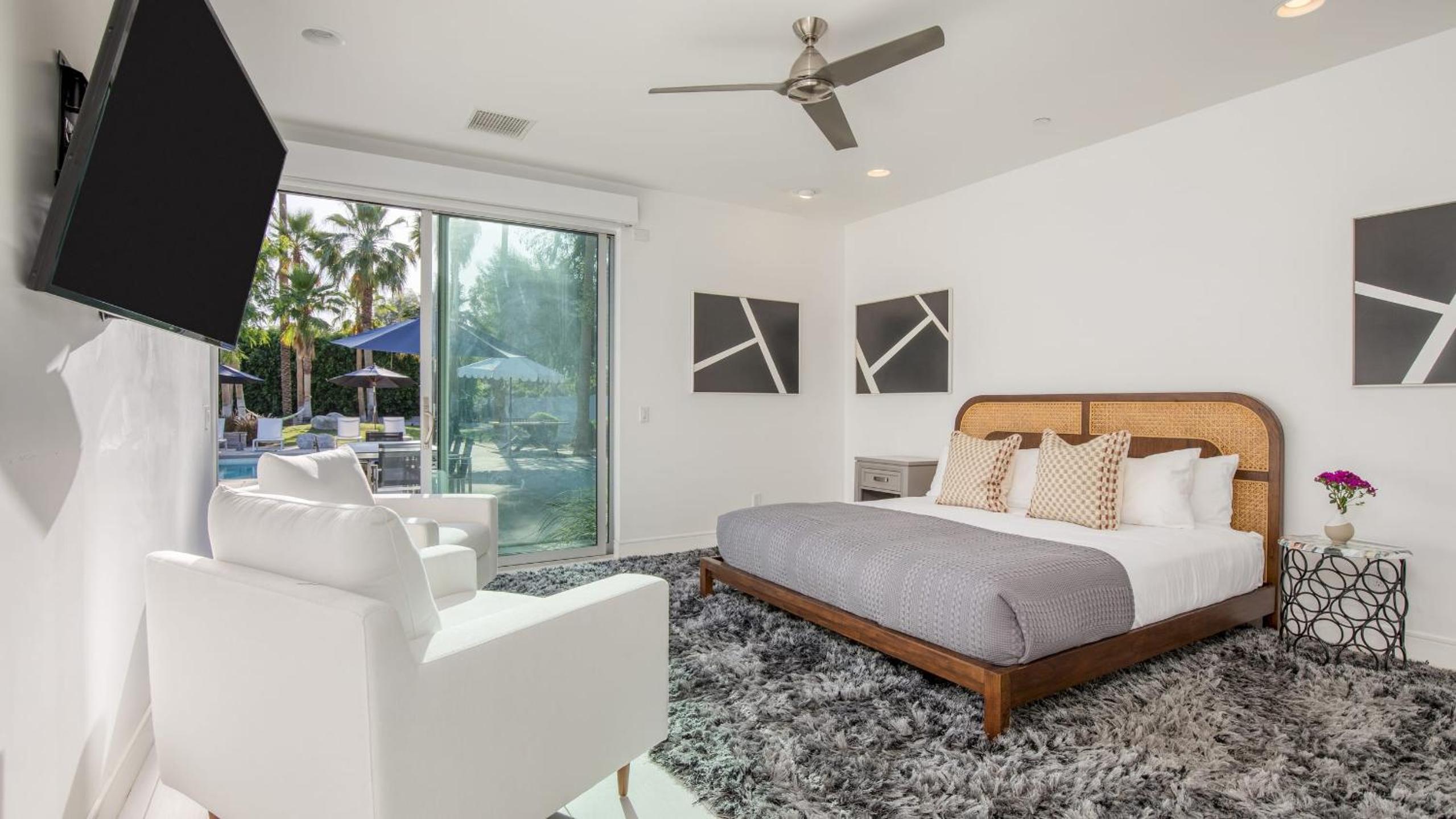 2 Luxe Villas Sleeps 24 Pool Putting Green Polo Villas Mira by AvantStay