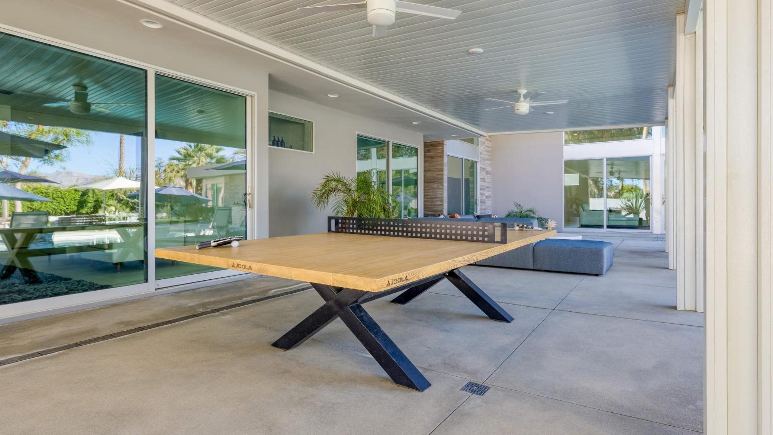 2 Luxe Villas Sleeps 24 Pool Putting Green Polo Villas Mira by AvantStay