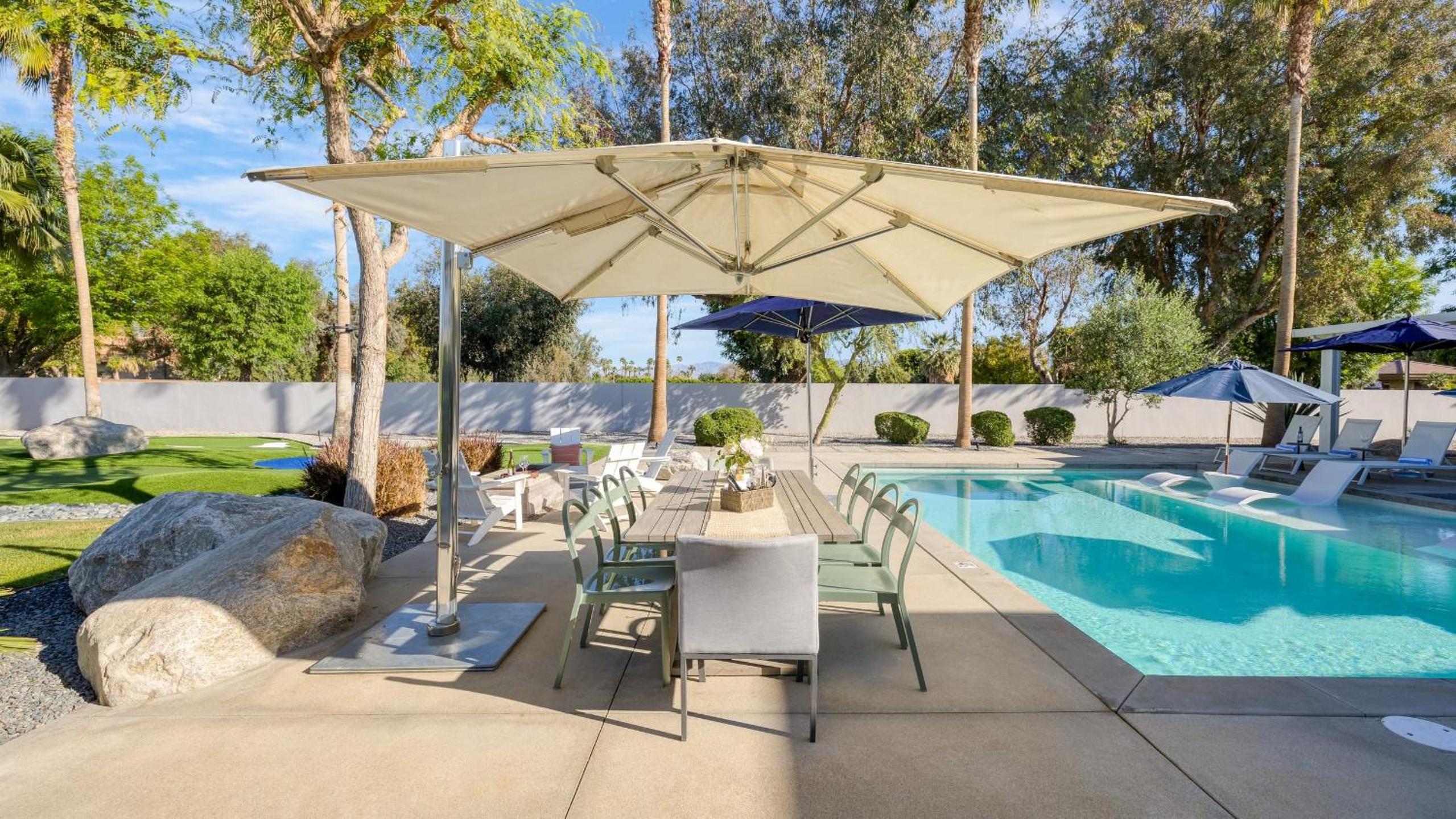2 Luxe Villas Sleeps 24 Pool Putting Green Polo Villas Mira by AvantStay