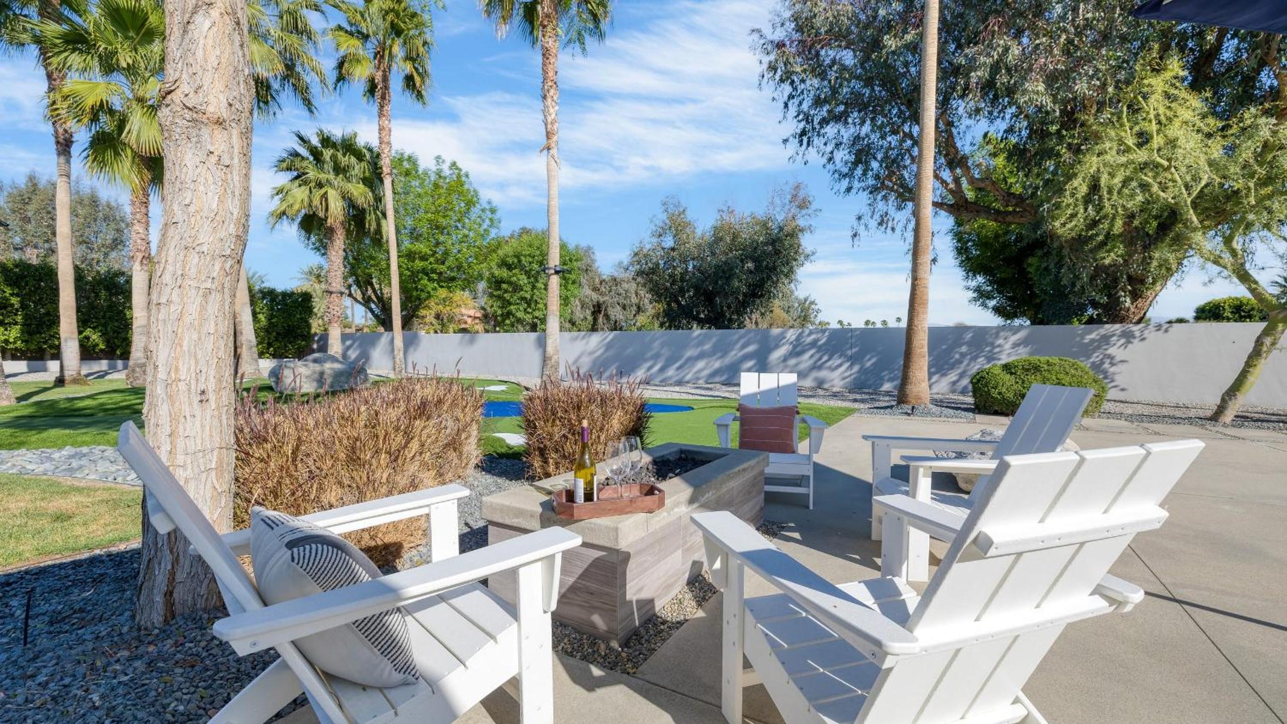 2 Luxe Villas Sleeps 24 Pool Putting Green Polo Villas Mira by AvantStay