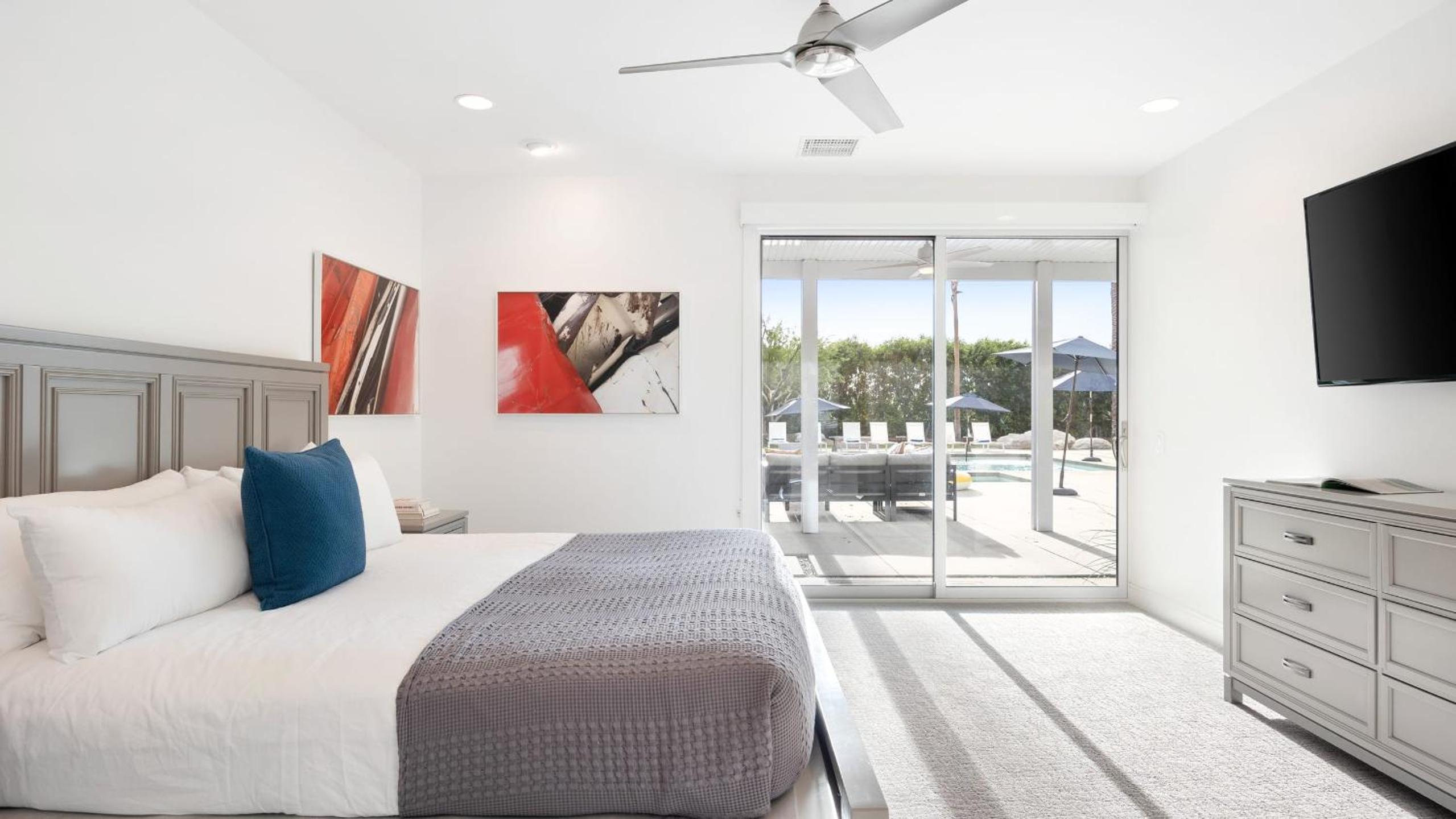 2 Luxe Villas Sleeps 24 Pool Putting Green Polo Villas Mira by AvantStay