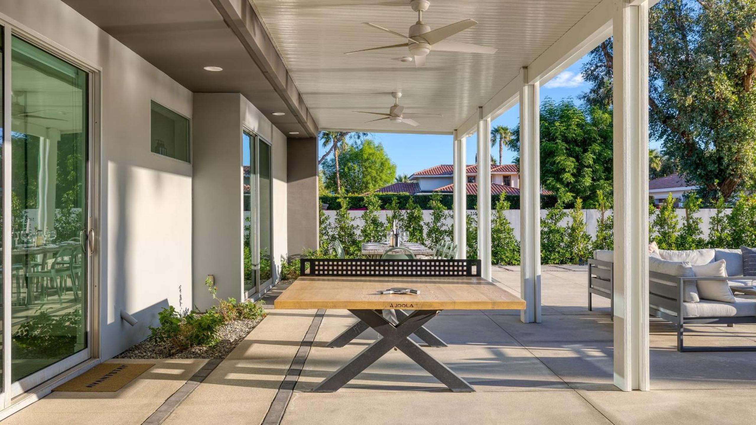 2 Luxe Villas Sleeps 24 Pool Putting Green Polo Villas Mira by AvantStay