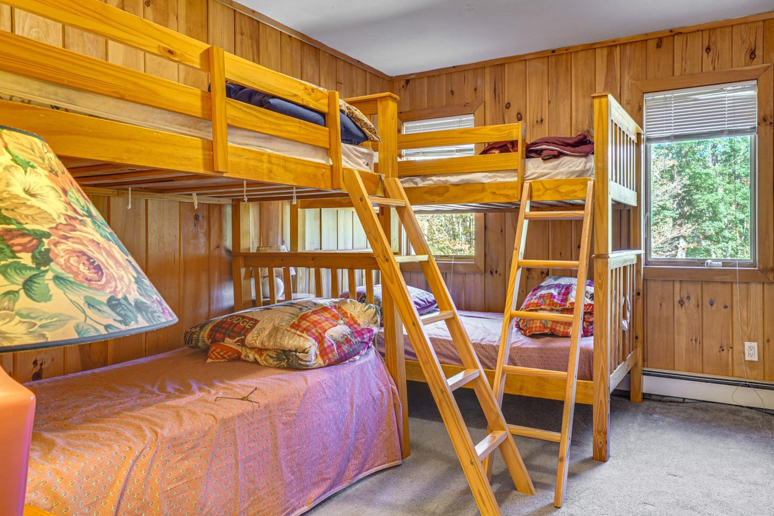 Riverfront Home with Hot Tub Near Killington Resort