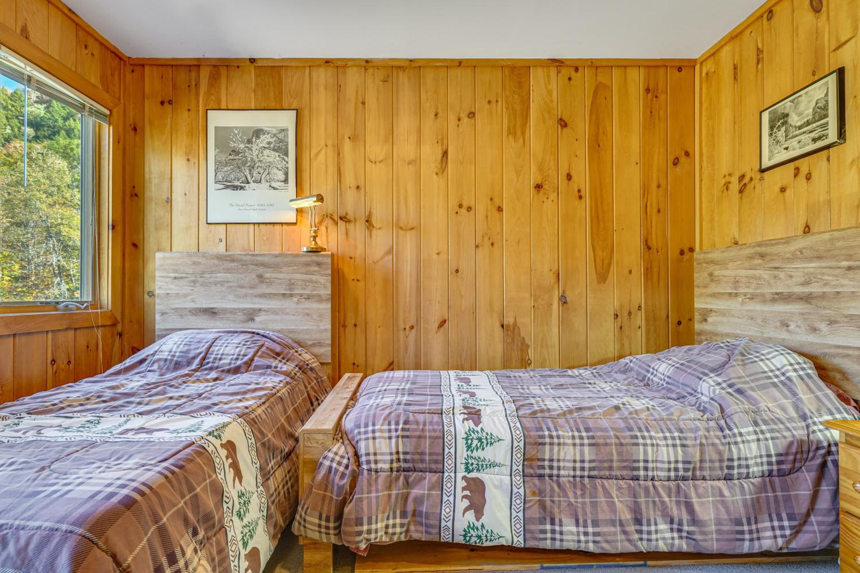 Riverfront Home with Hot Tub Near Killington Resort