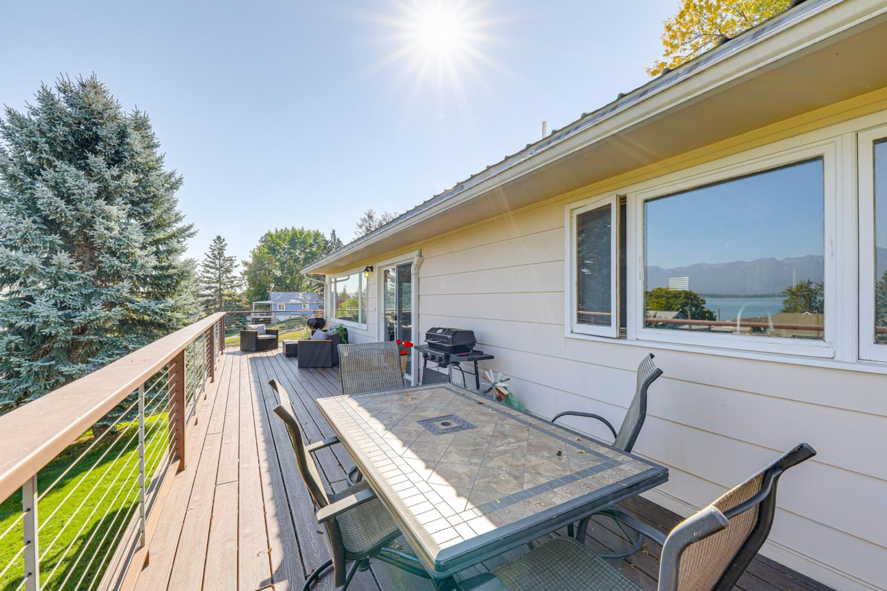 Hot Tub, Views and Private Dock Polson Haven!