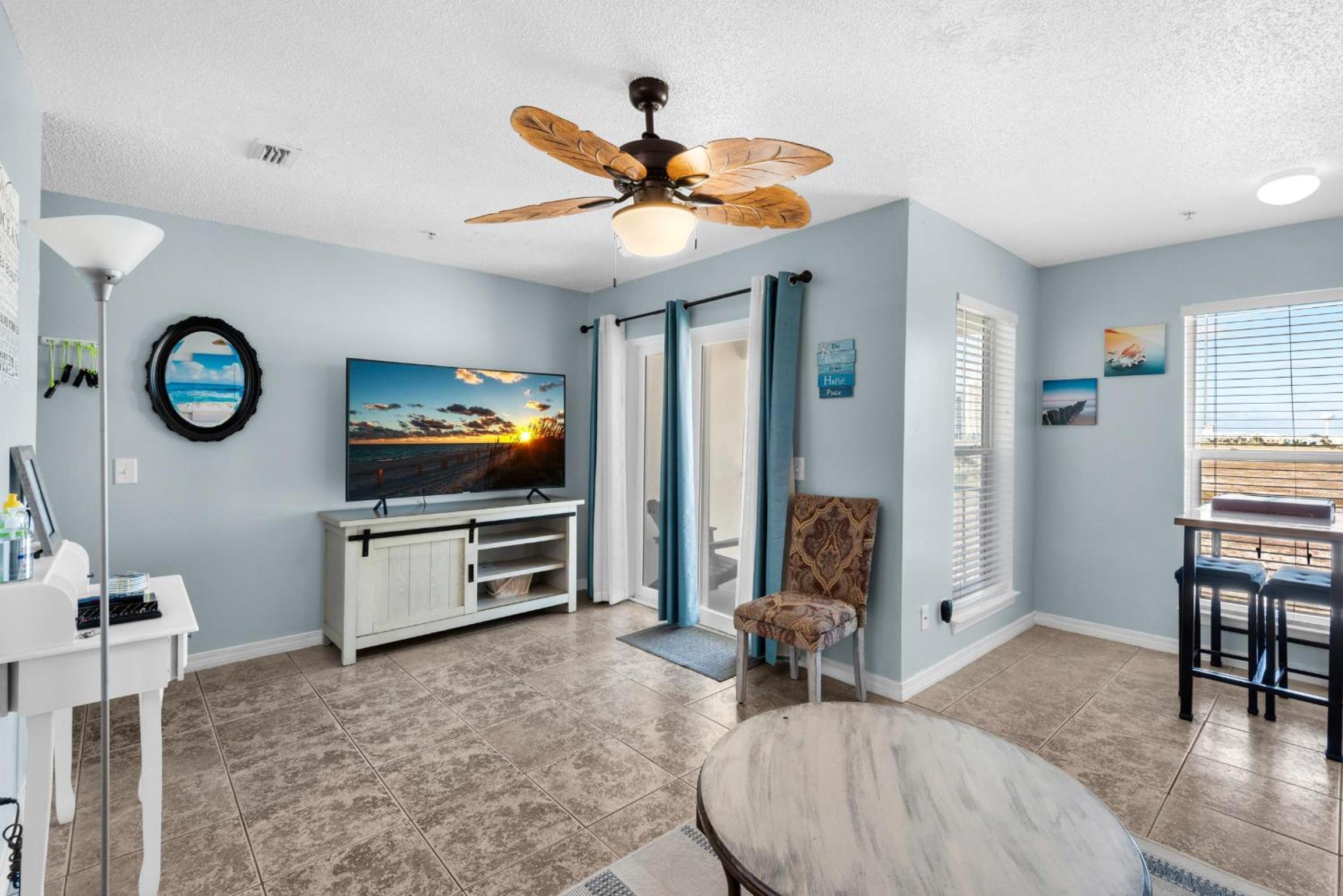 Gulf Island 232 - Sunset Suite