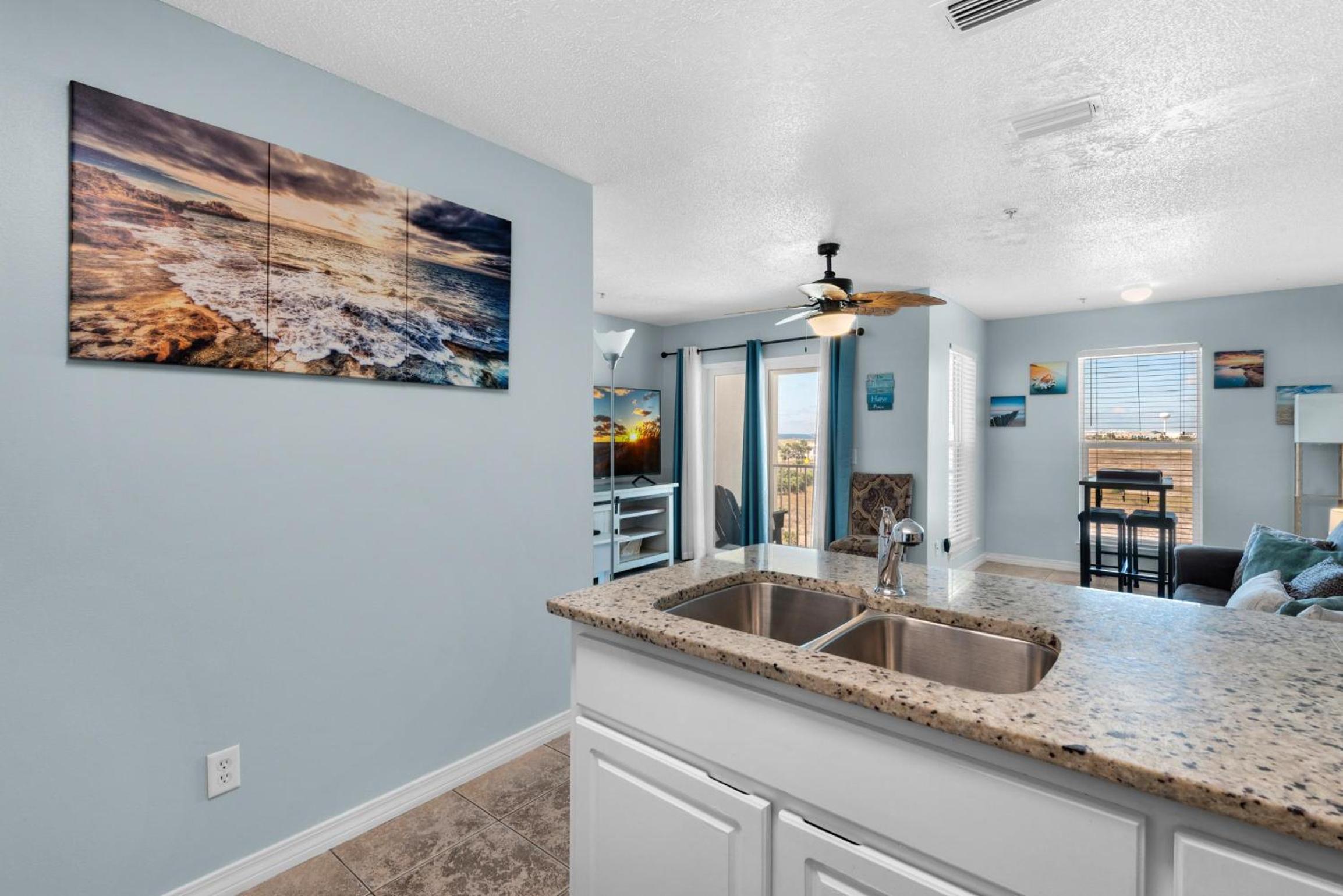 Gulf Island 232 - Sunset Suite