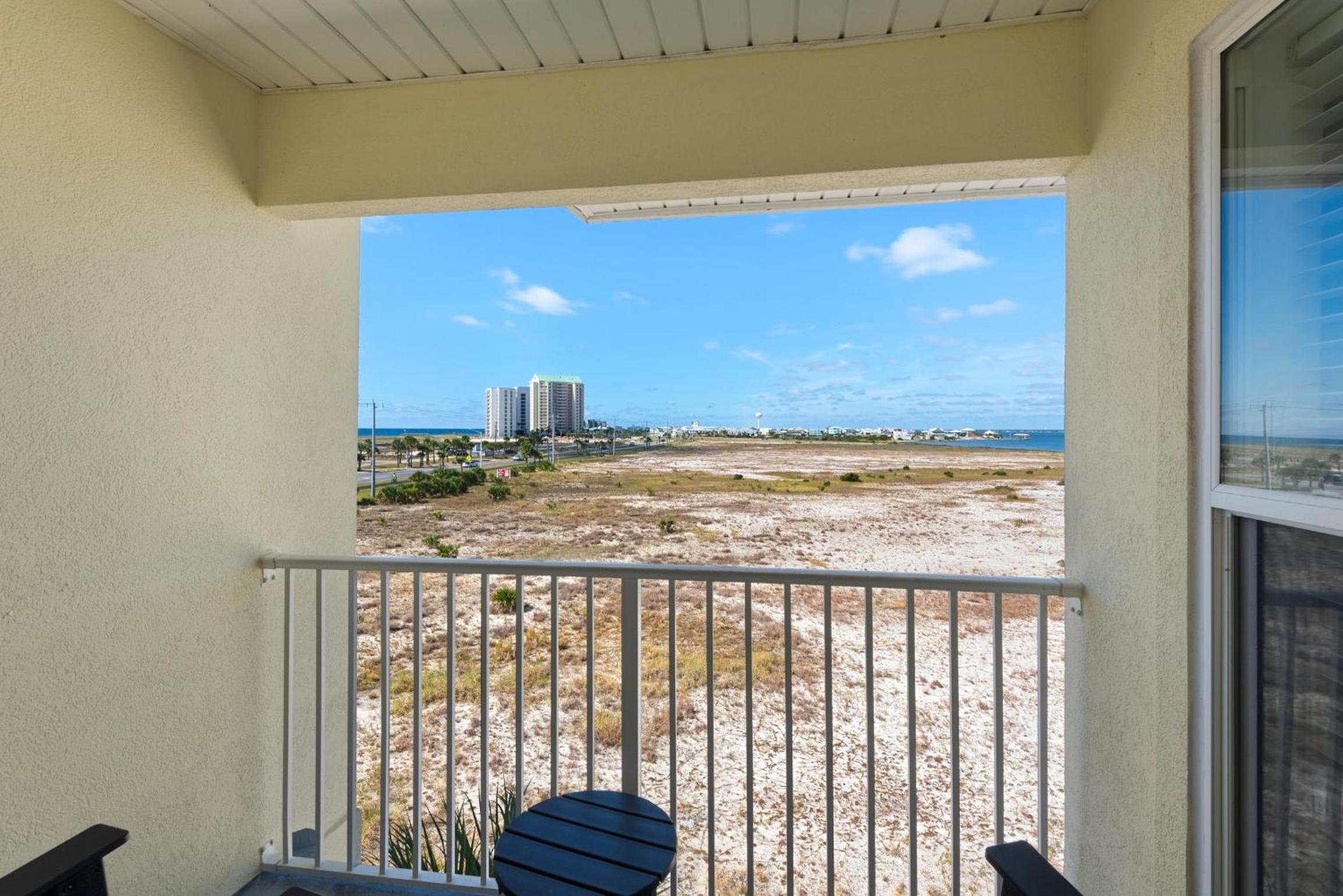 Gulf Island 232 - Sunset Suite
